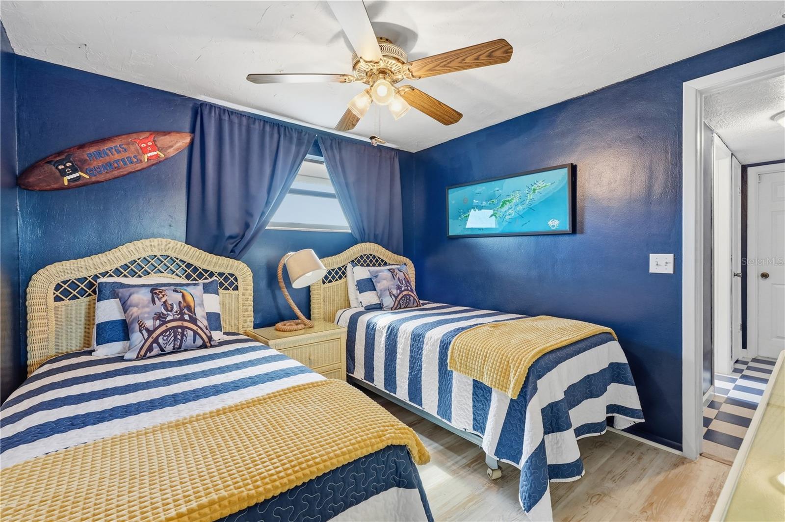 LEISURE BEACH - Residential