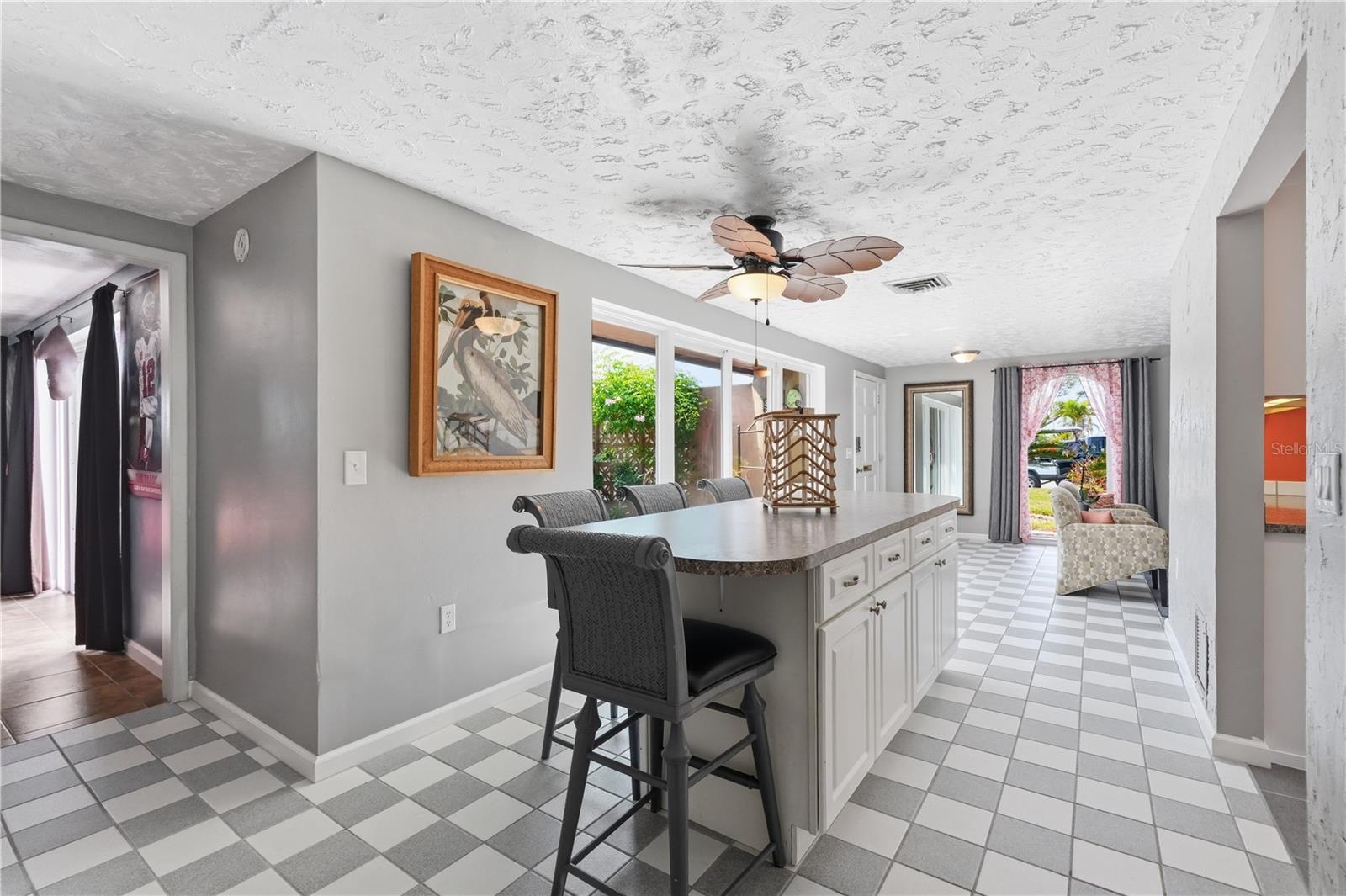 LEISURE BEACH - Residential