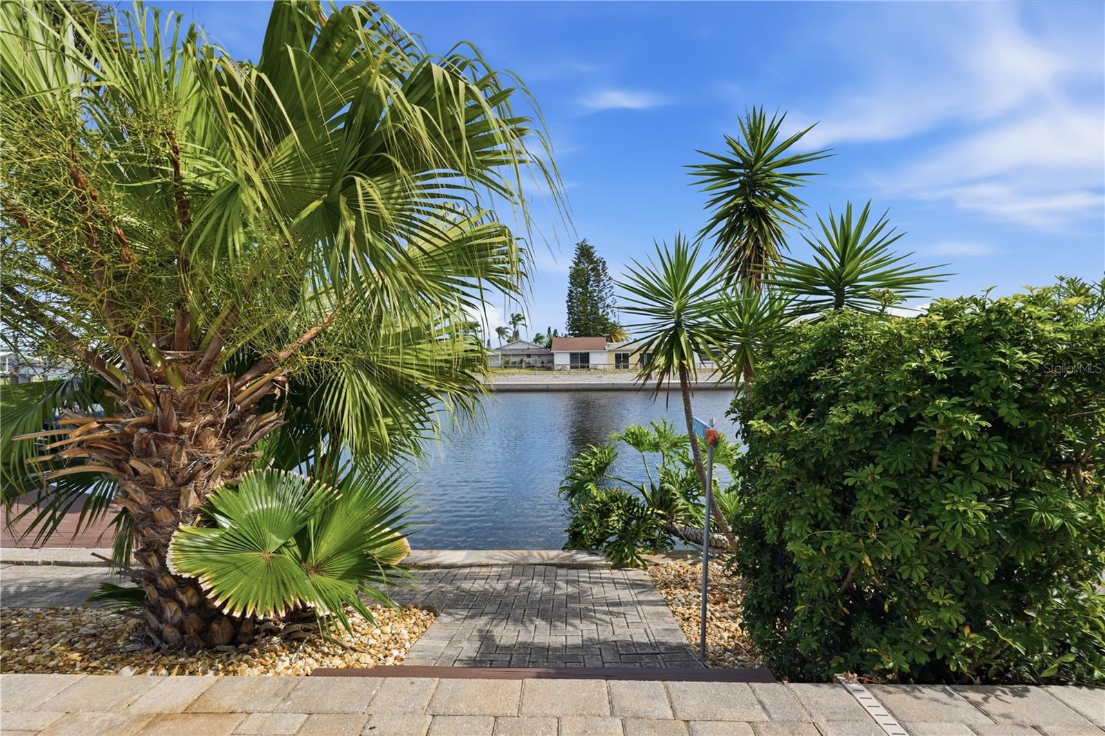 LEISURE BEACH - Residential