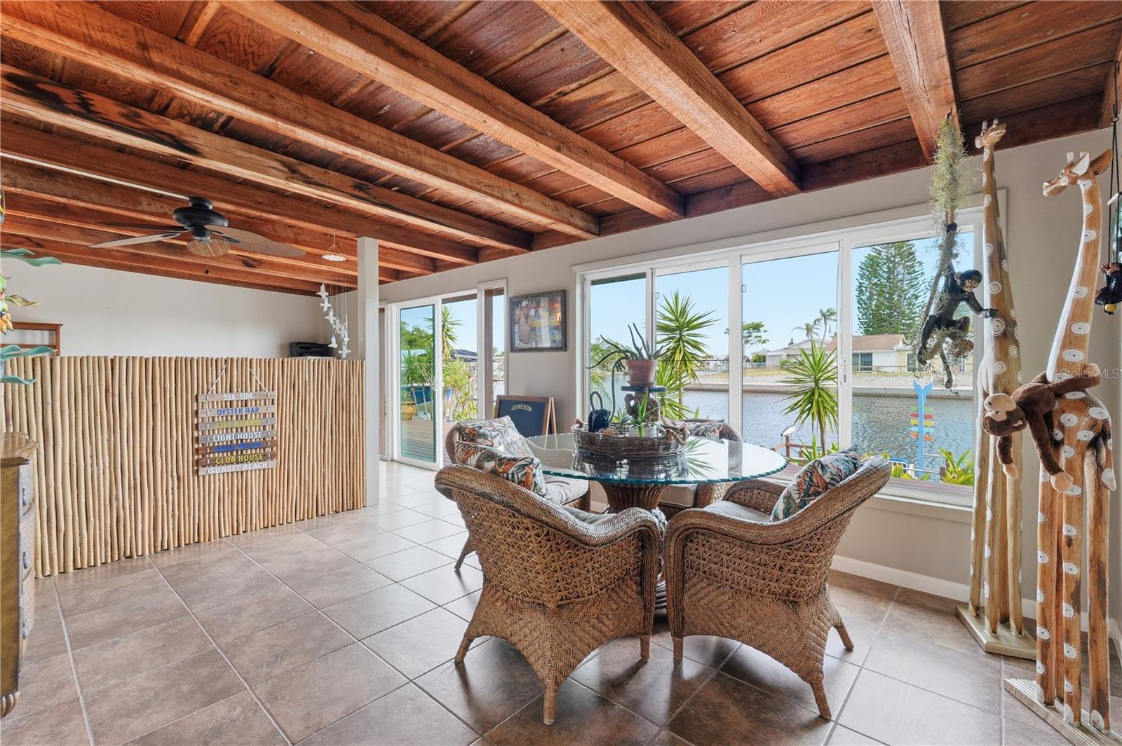 LEISURE BEACH - Residential