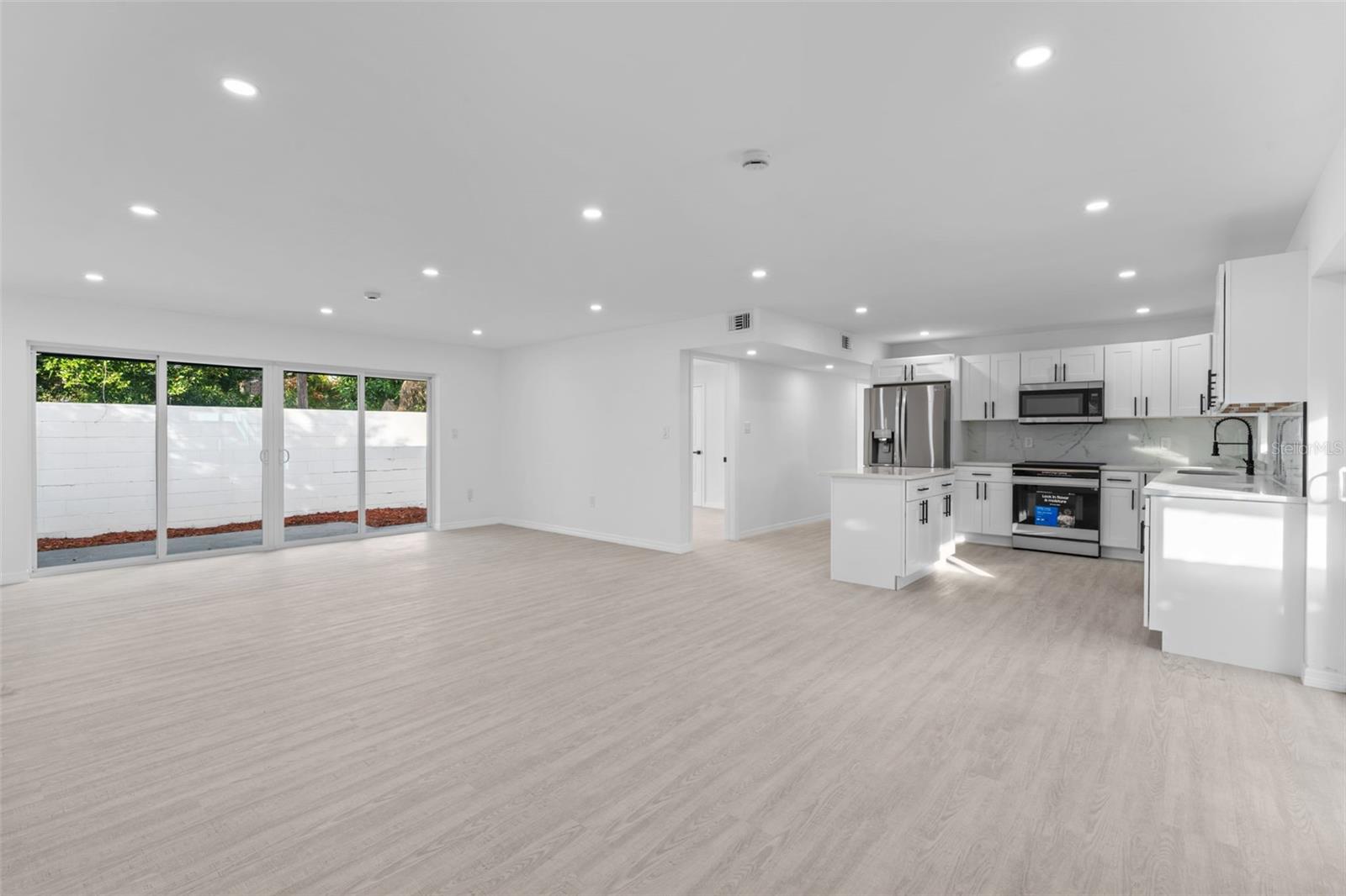 ROBINSWOOD HEIGHTS 1ST ADD - Residential