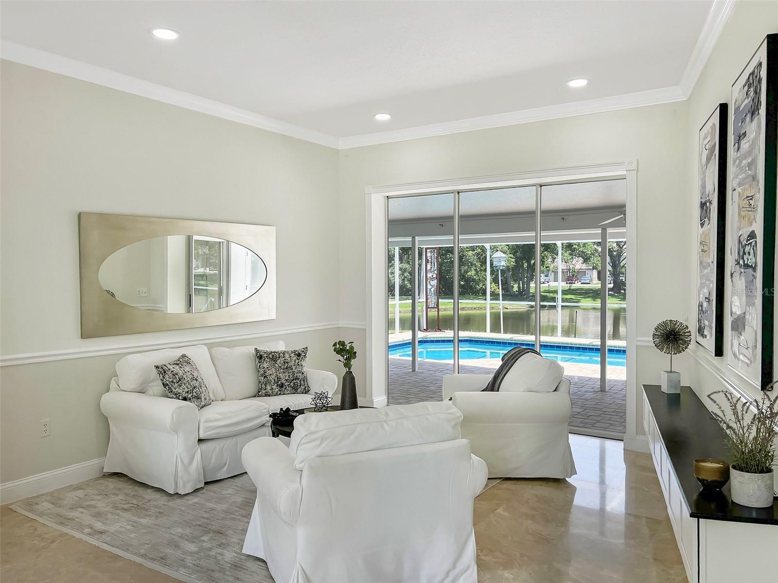 1123 HOUNDS RUN