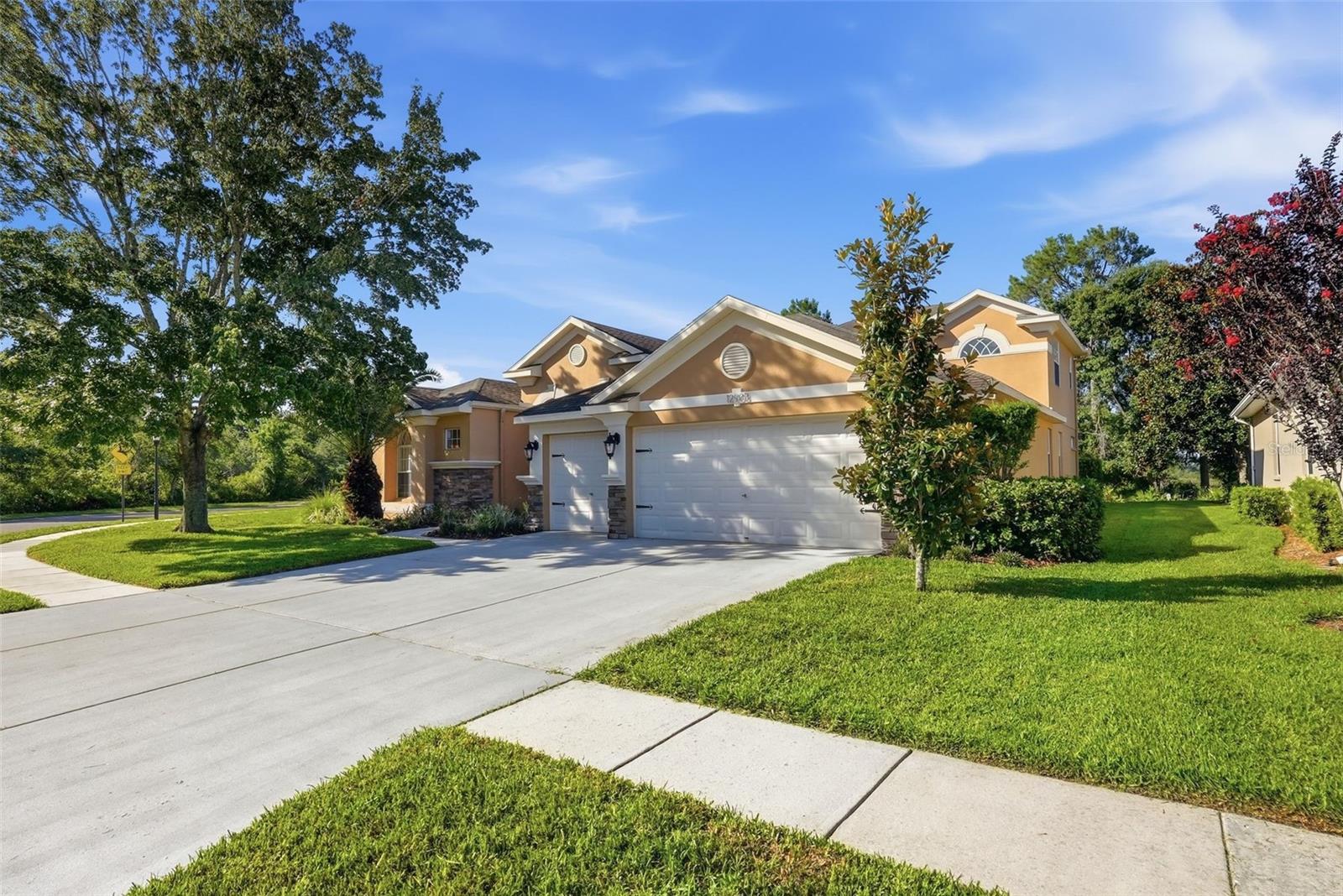 12903 DRAKEFIELD DRIVE