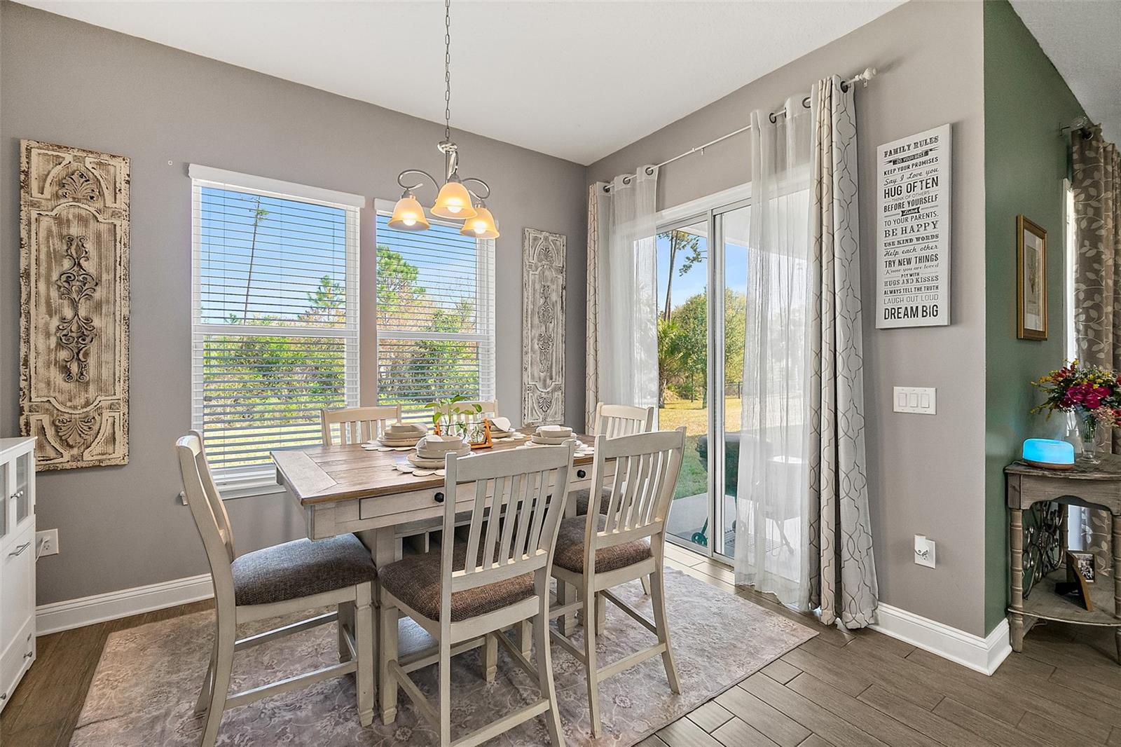 ASHFORD LAKES ESTATES - Residential