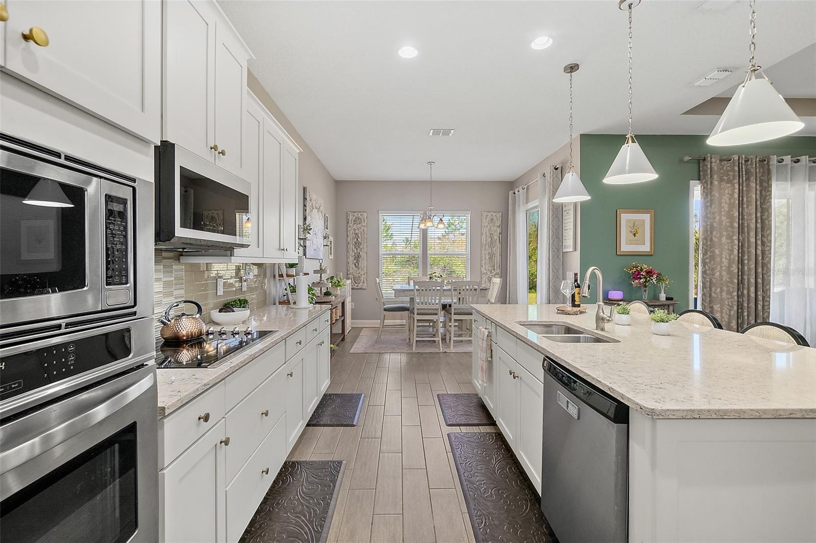 ASHFORD LAKES ESTATES - Residential