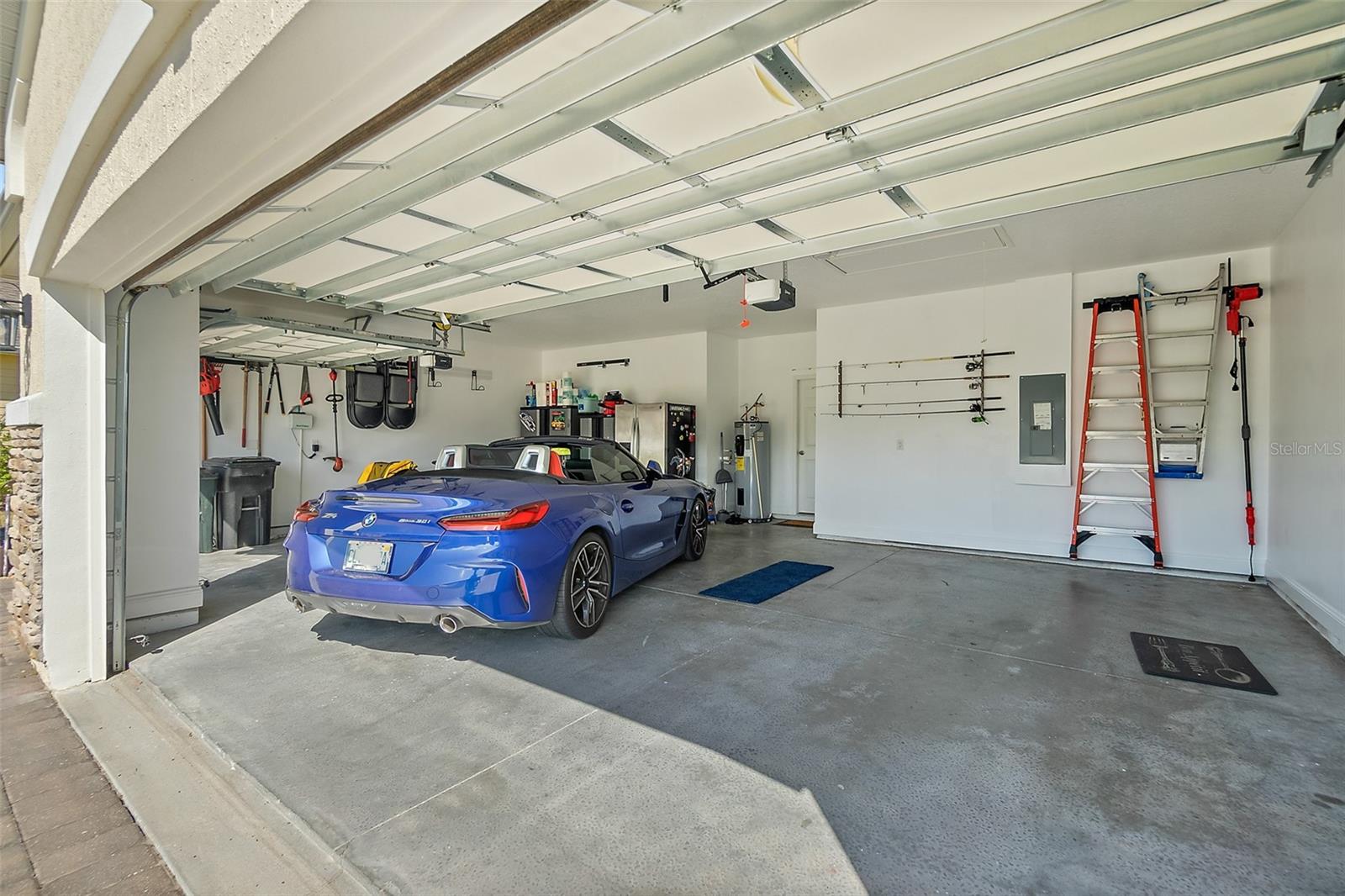 ASHFORD LAKES ESTATES - Residential