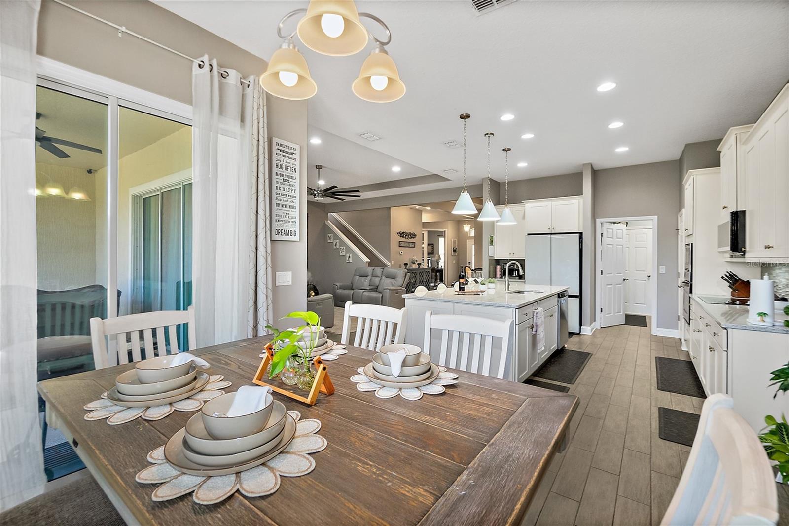 ASHFORD LAKES ESTATES - Residential