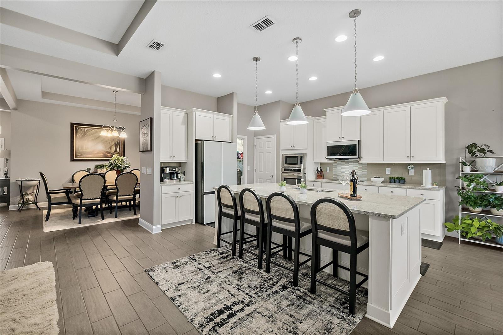 ASHFORD LAKES ESTATES - Residential