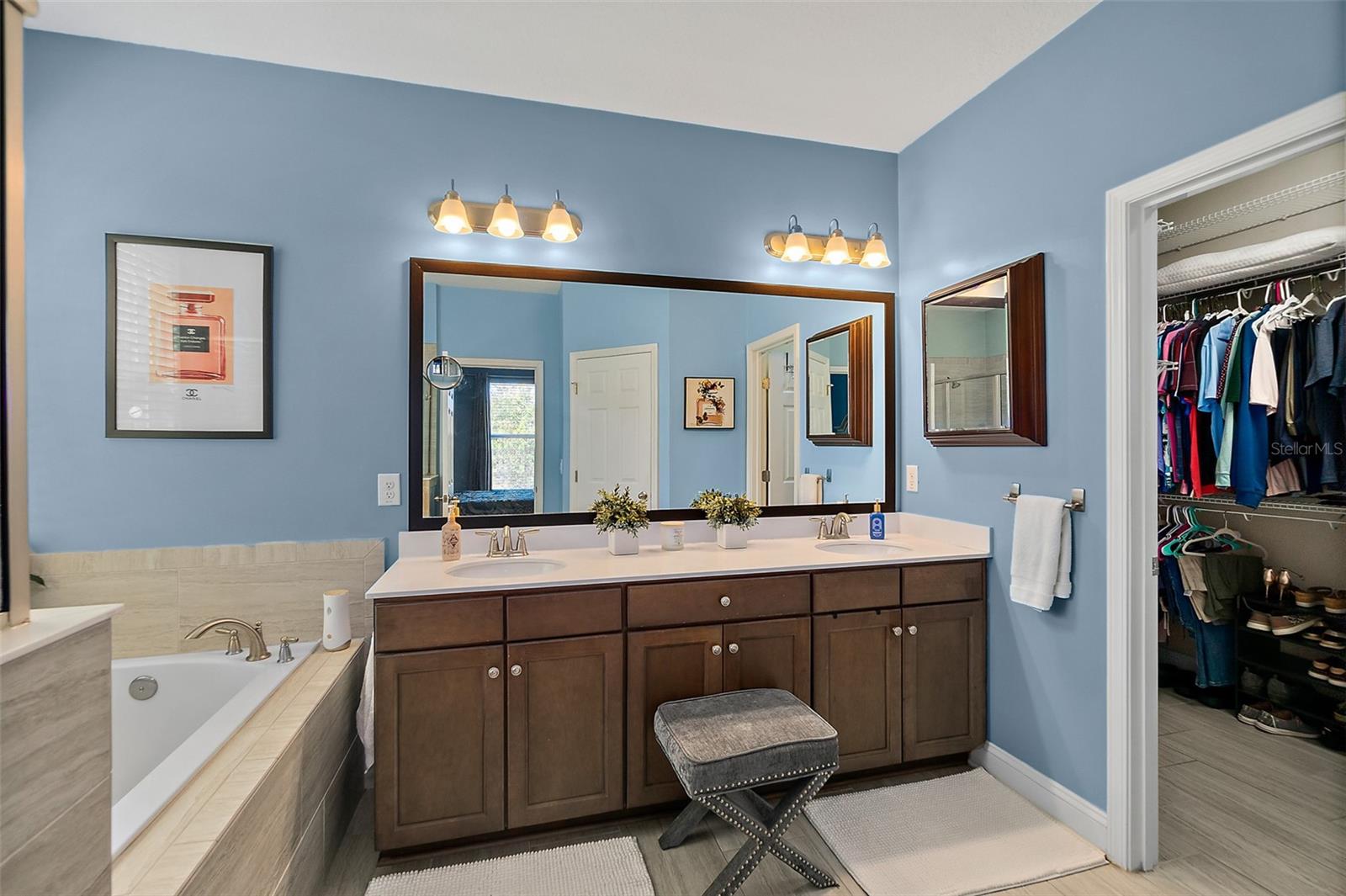 ASHFORD LAKES ESTATES - Residential