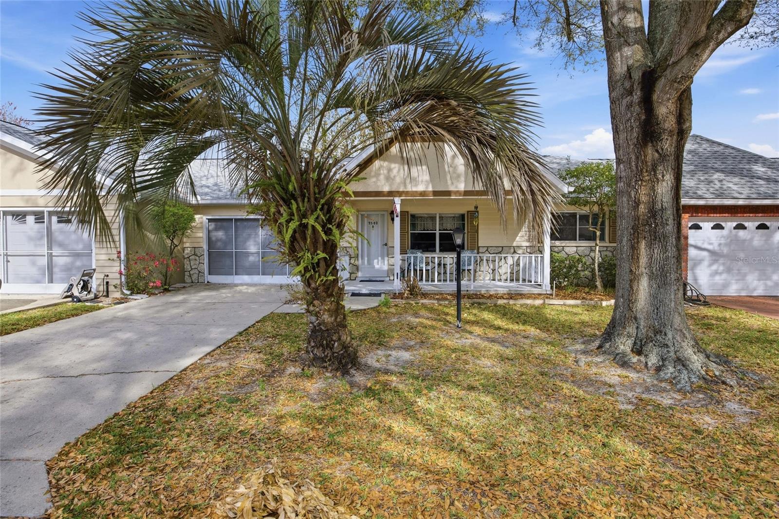 CIRCLE SQUARE WOODS - Residential