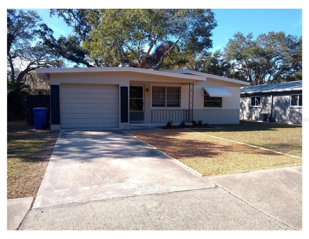 Photo of 446 New York Avenue, Dunedin, FL 34698 (MLS # TB8544730)