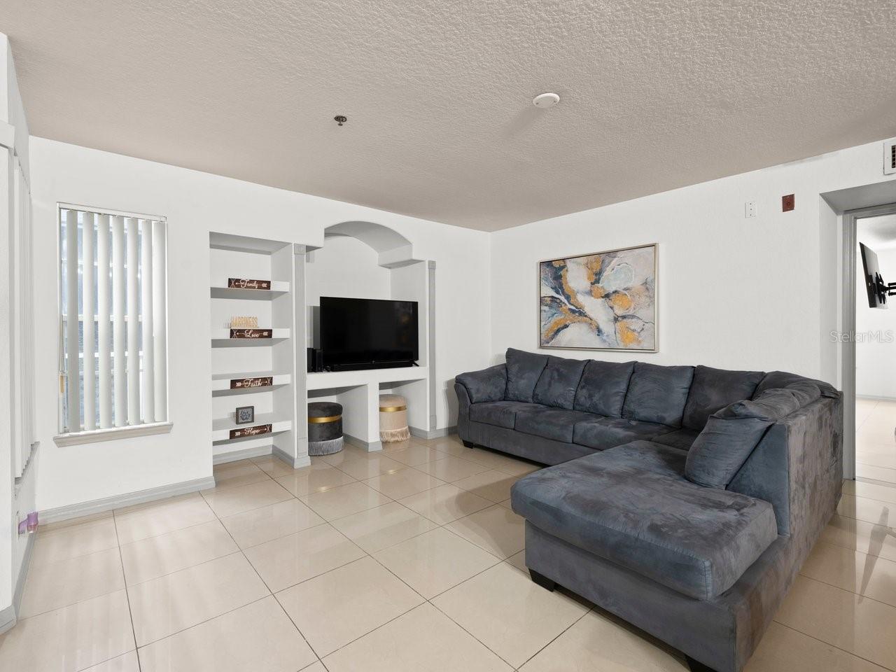 THE FALLS AT NEW TAMPA A CONDO - Residential