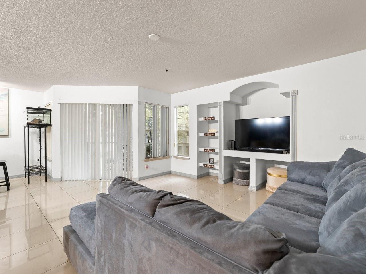 THE FALLS AT NEW TAMPA A CONDO - Residential