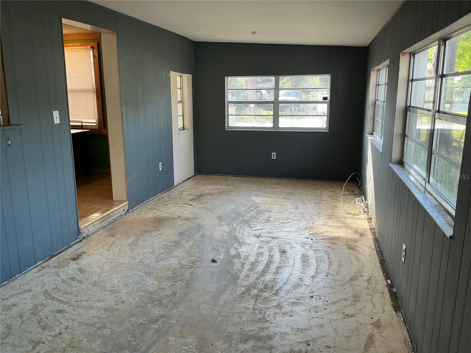 SEMINOLE GARDENS - Residential