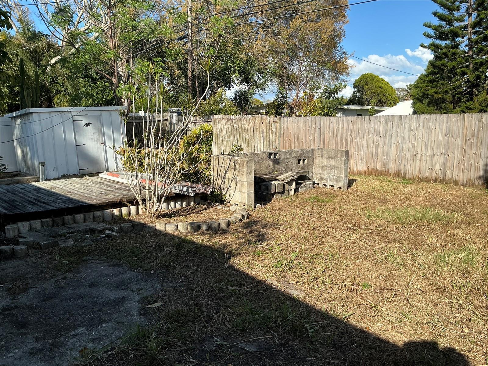 SEMINOLE GARDENS - Residential