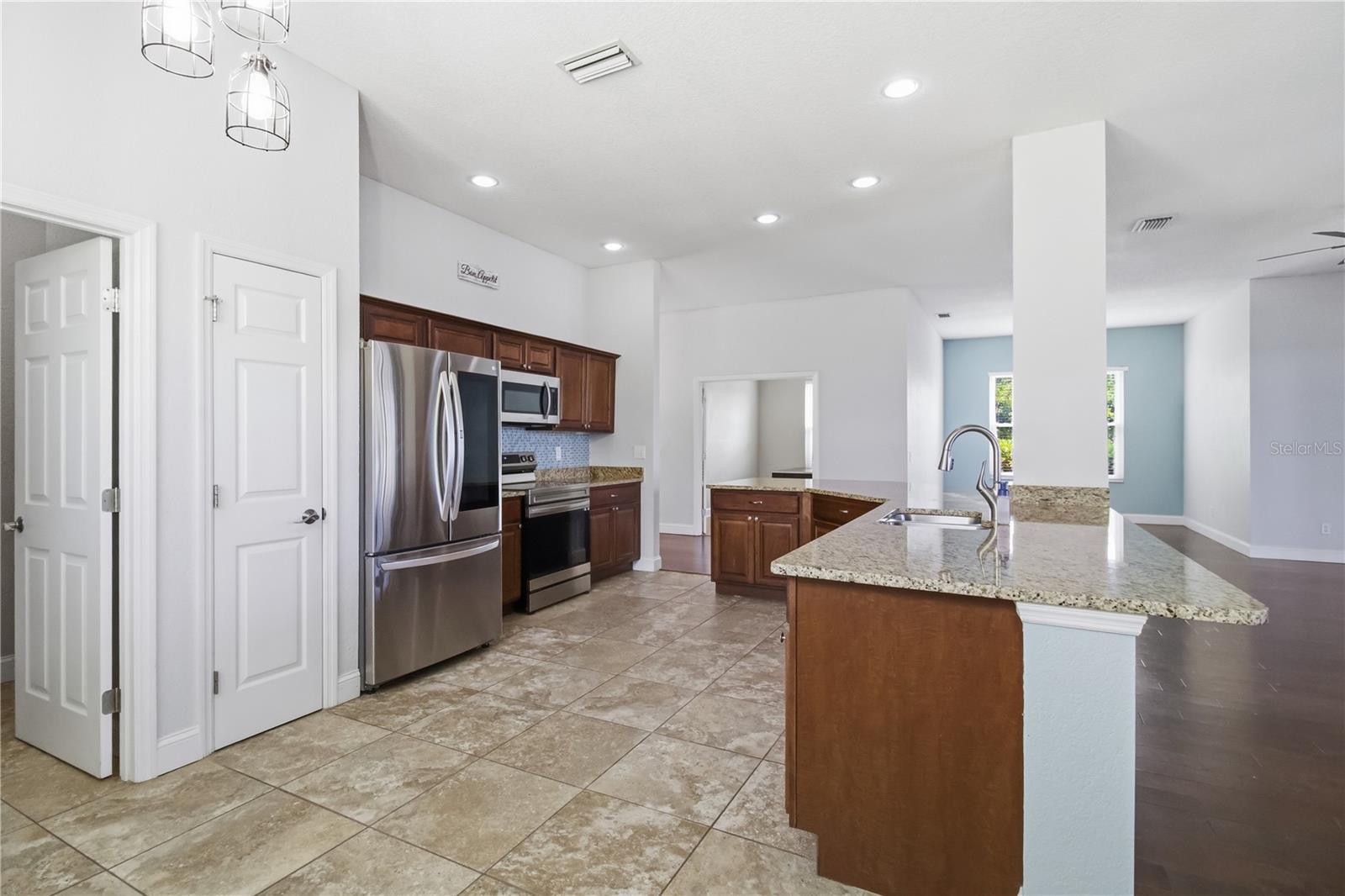 GLENN LAKES PH 3 - Residential