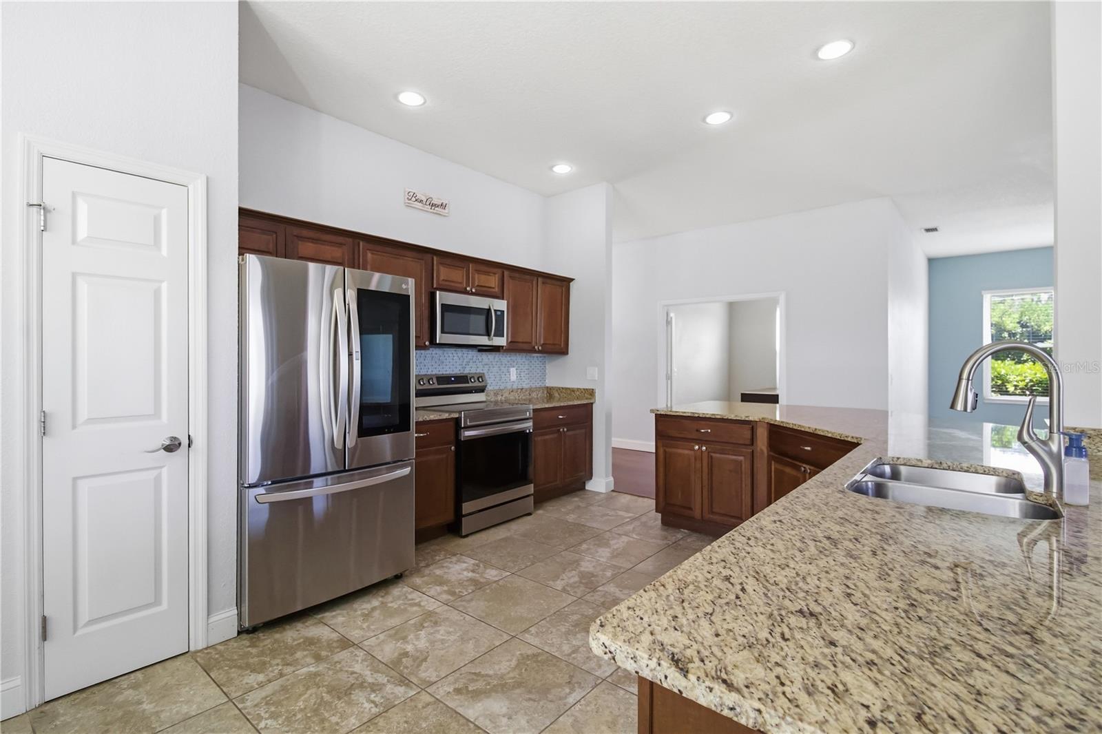 GLENN LAKES PH 3 - Residential