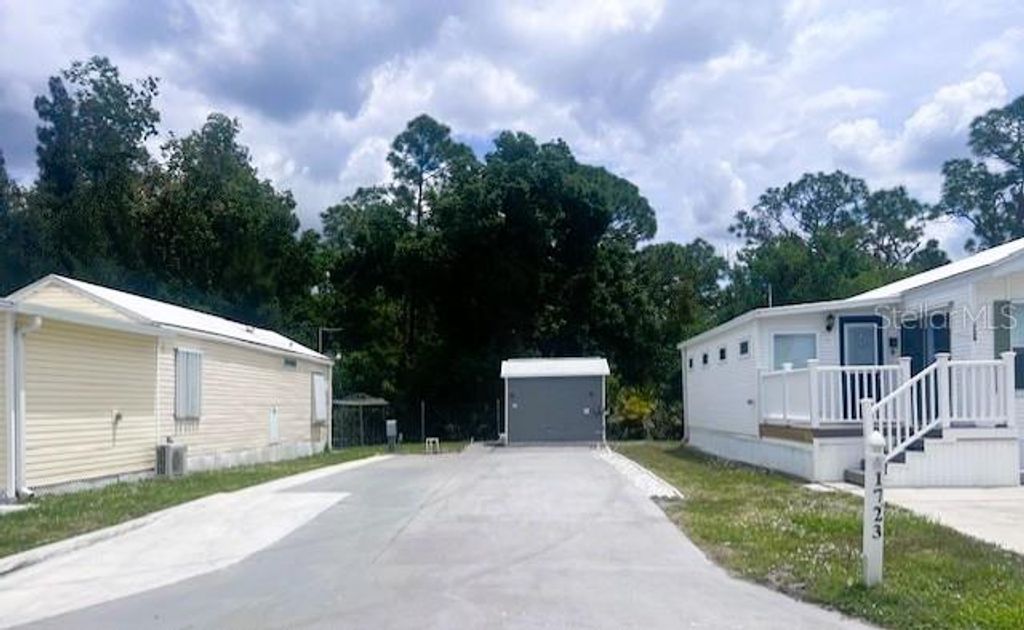 Photo of 1723 E Manatee Loop, Punta Gorda, FL 33950 (MLS # C7525336)