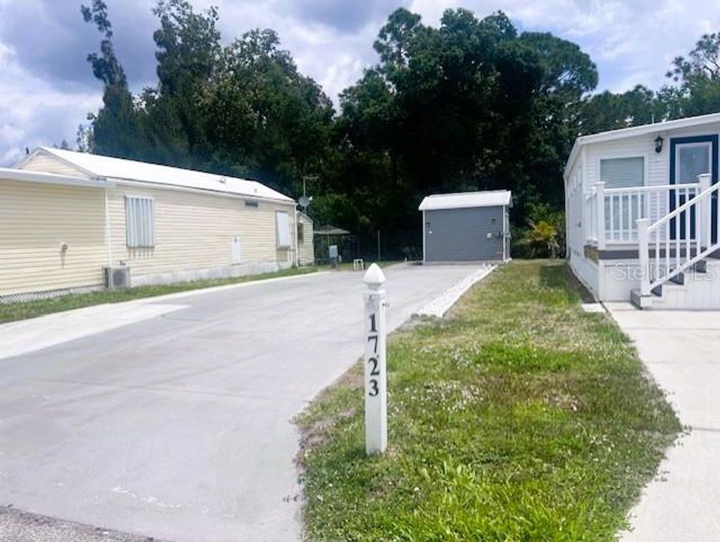 Photo of 1723 E Manatee Loop, Punta Gorda, FL 33950 (MLS # C7525336)