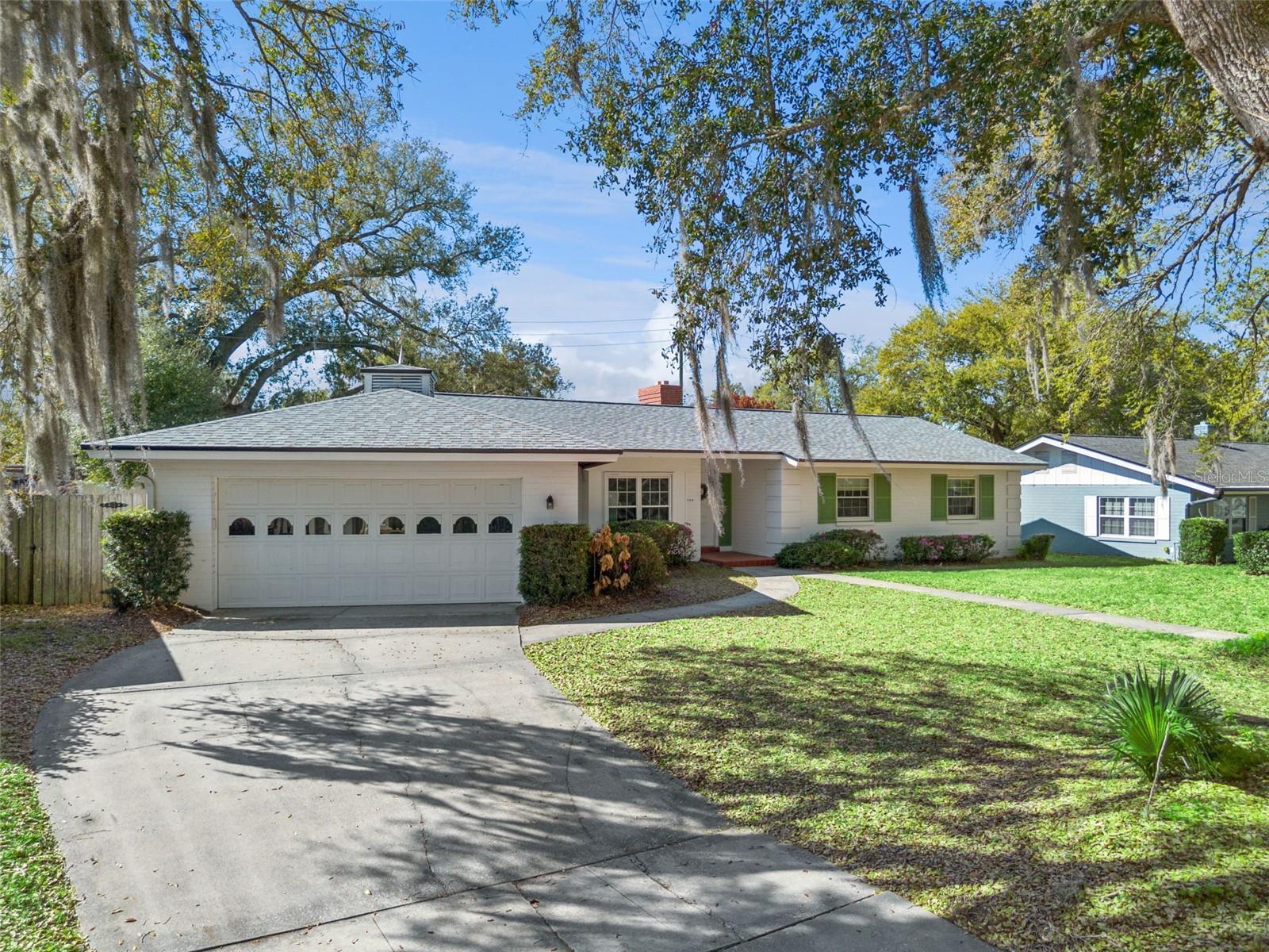 BEL AIR HILLS - Residential