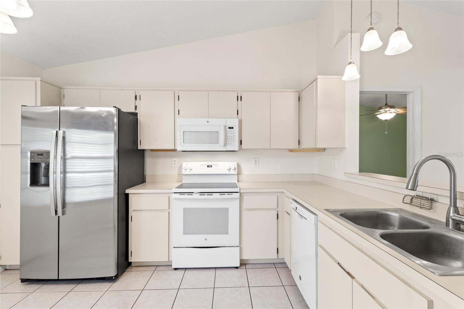 BEACON WOODS EAST - Residential