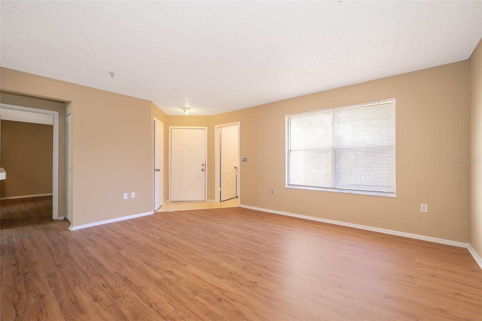 LANDING A CONDO - Residential Lease