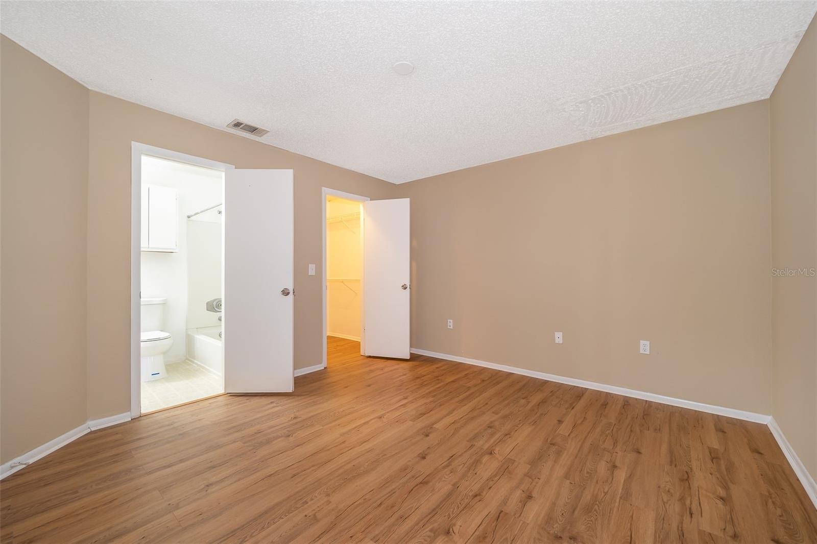 LANDING A CONDO - Residential Lease