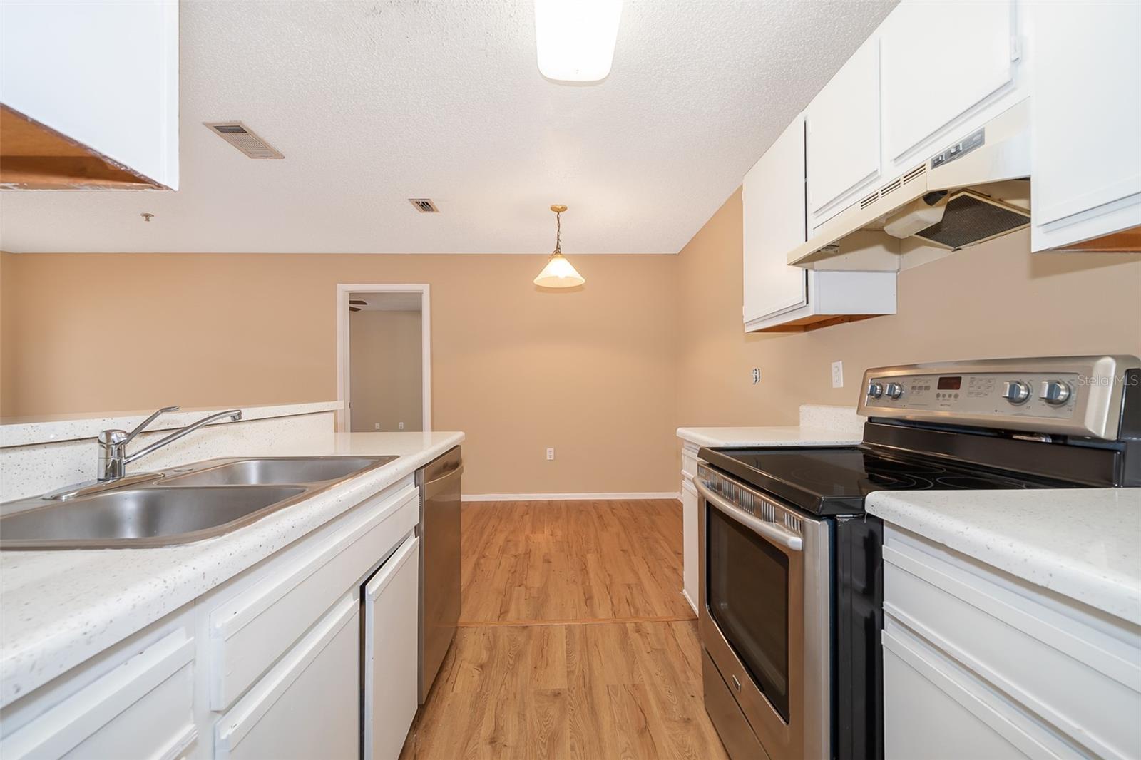 LANDING A CONDO - Residential Lease