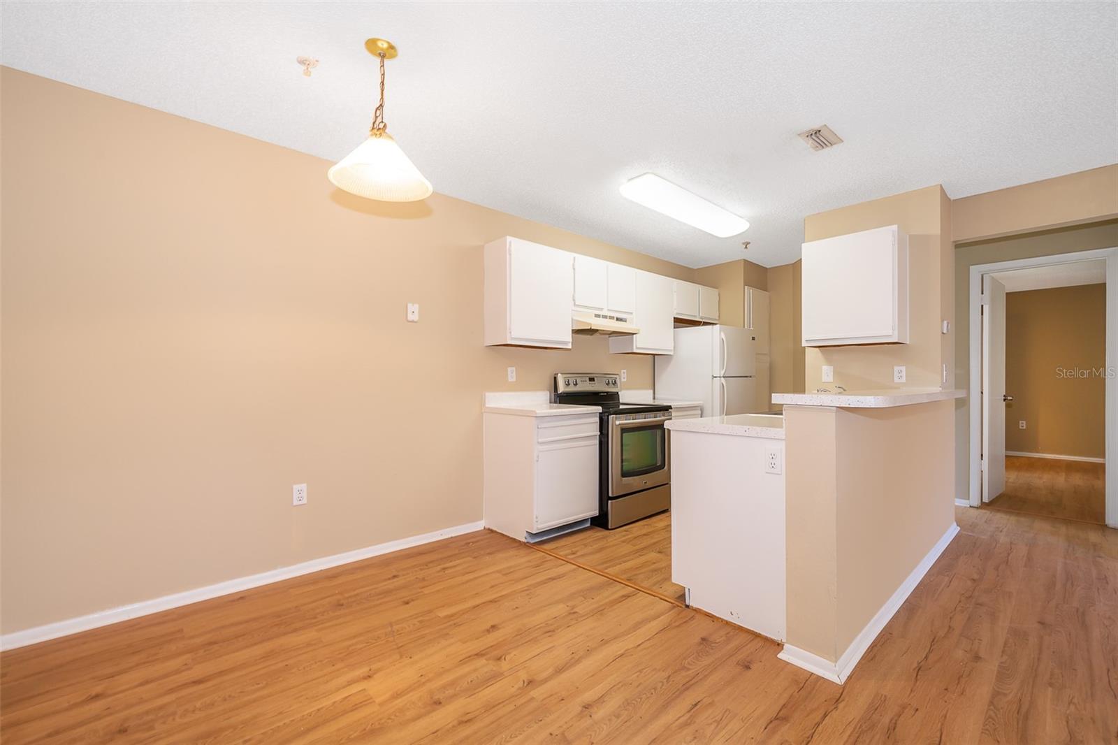 LANDING A CONDO - Residential Lease