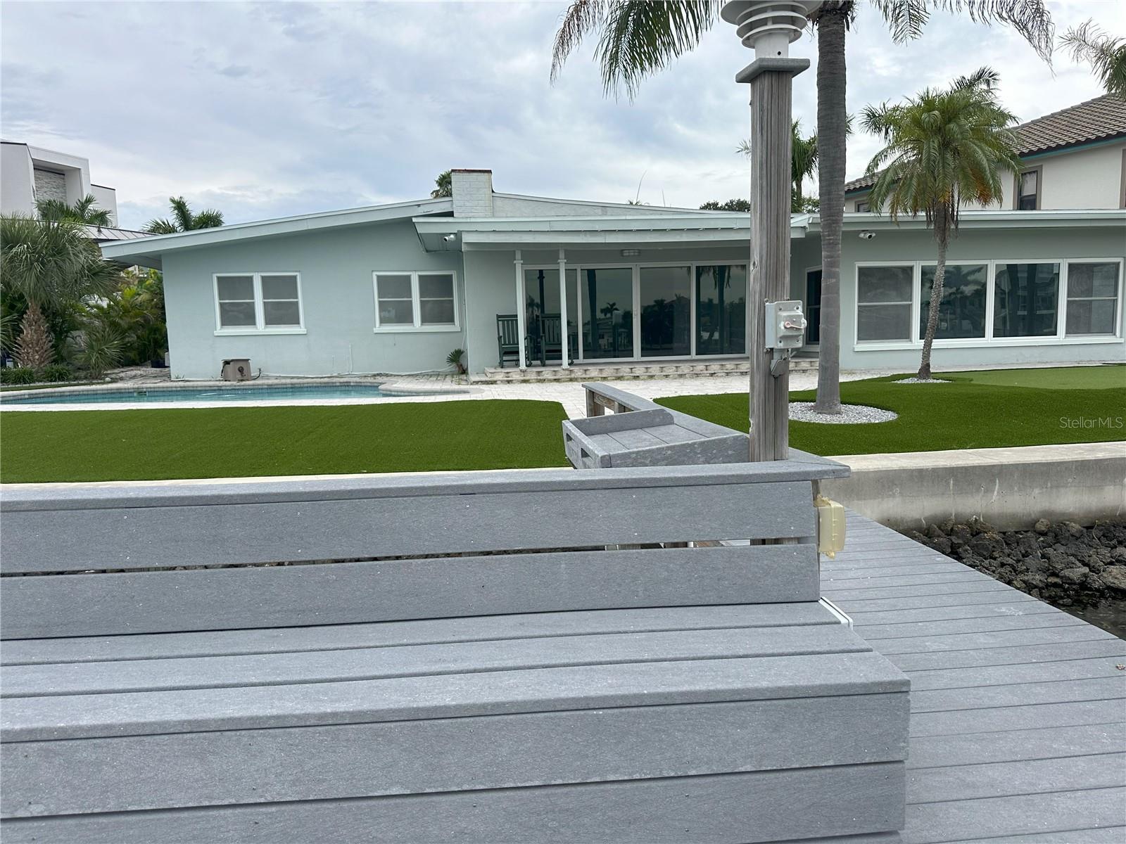 PARADISE ISLAND - Residential