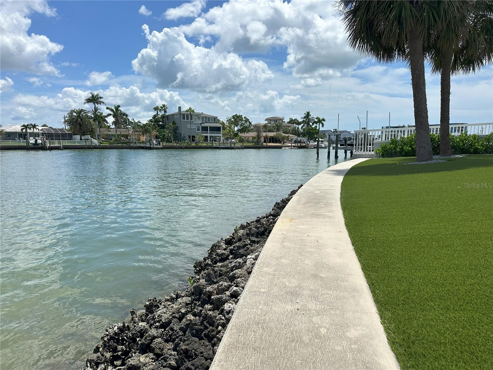 PARADISE ISLAND - Residential