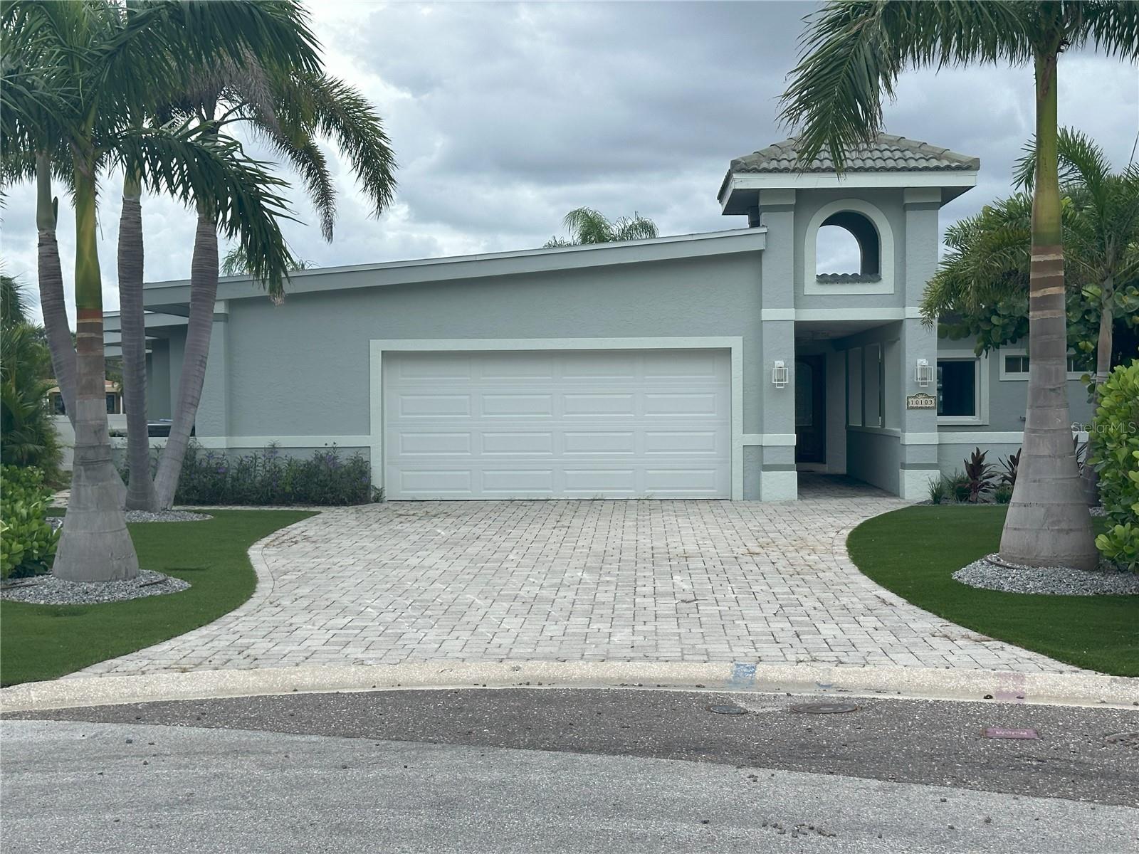 PARADISE ISLAND - Residential