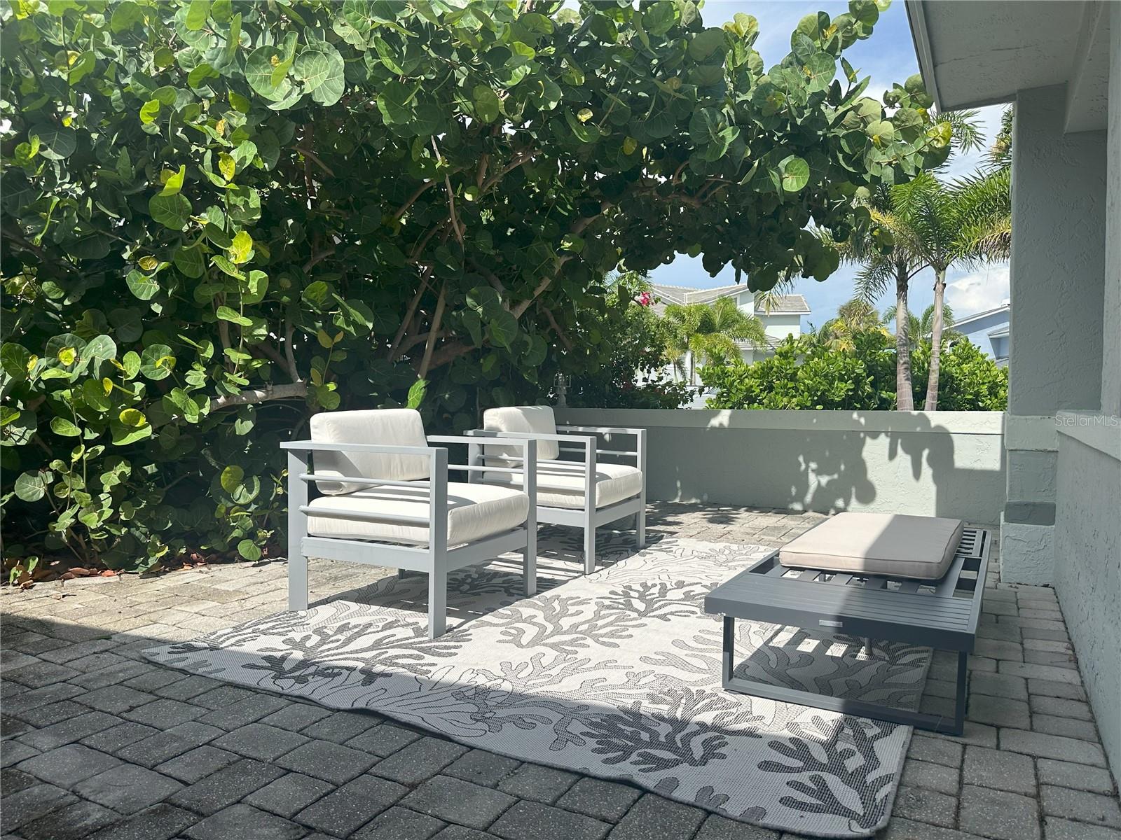 PARADISE ISLAND - Residential
