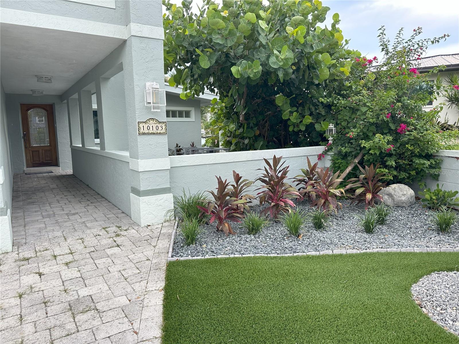PARADISE ISLAND - Residential