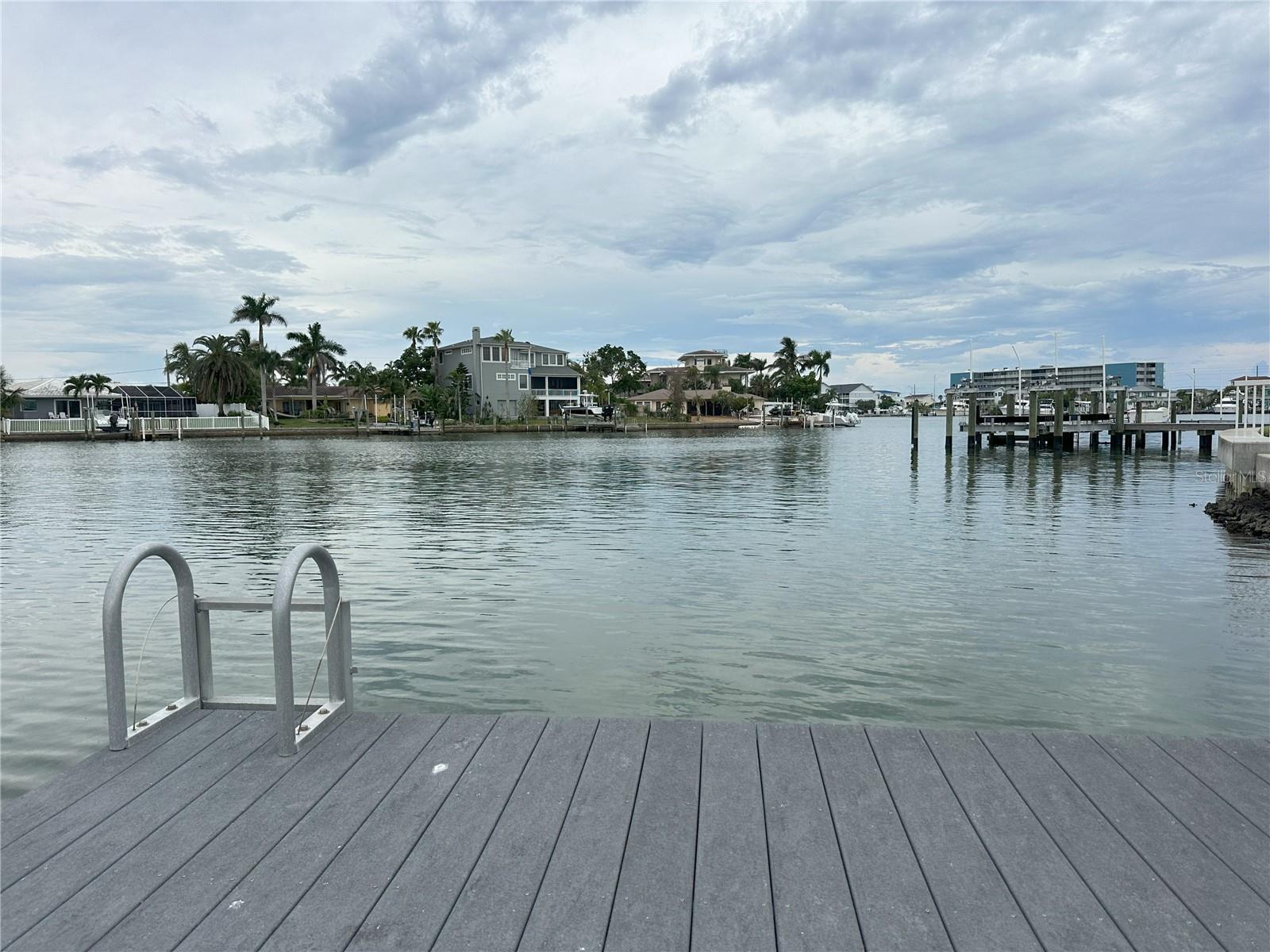 PARADISE ISLAND - Residential