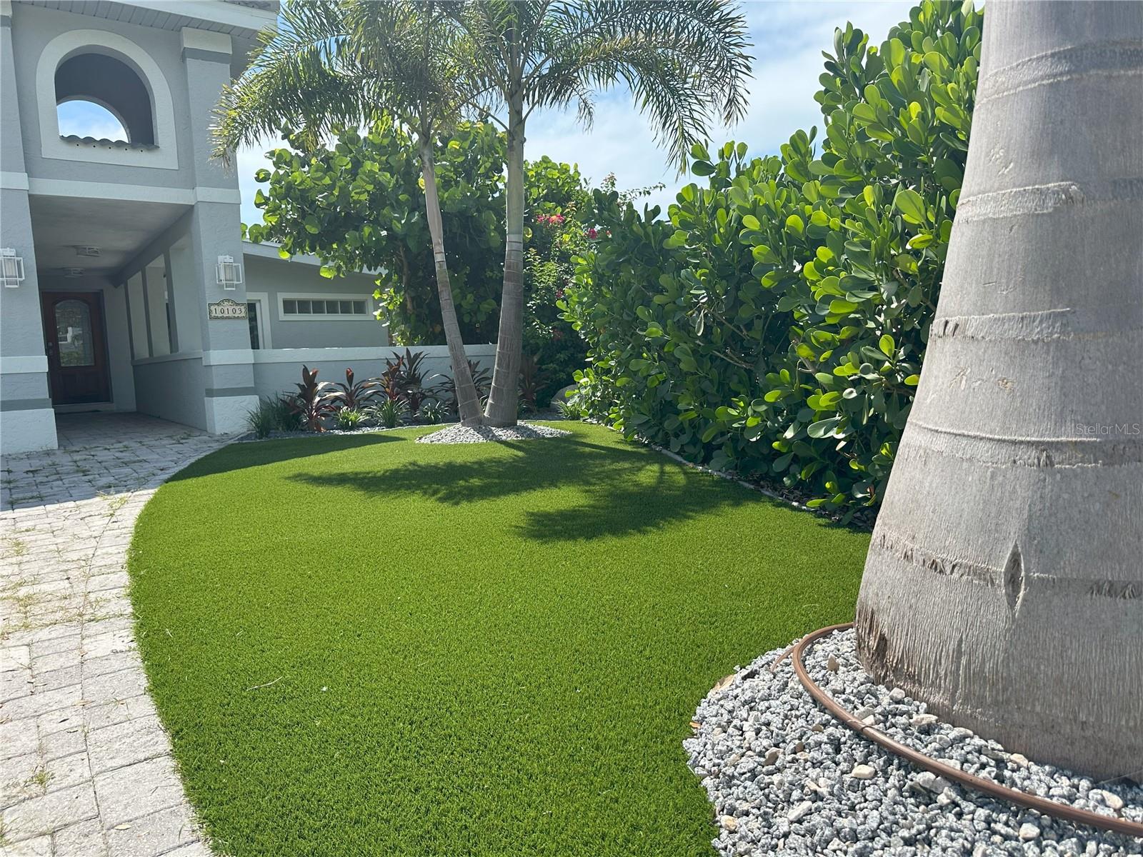 PARADISE ISLAND - Residential