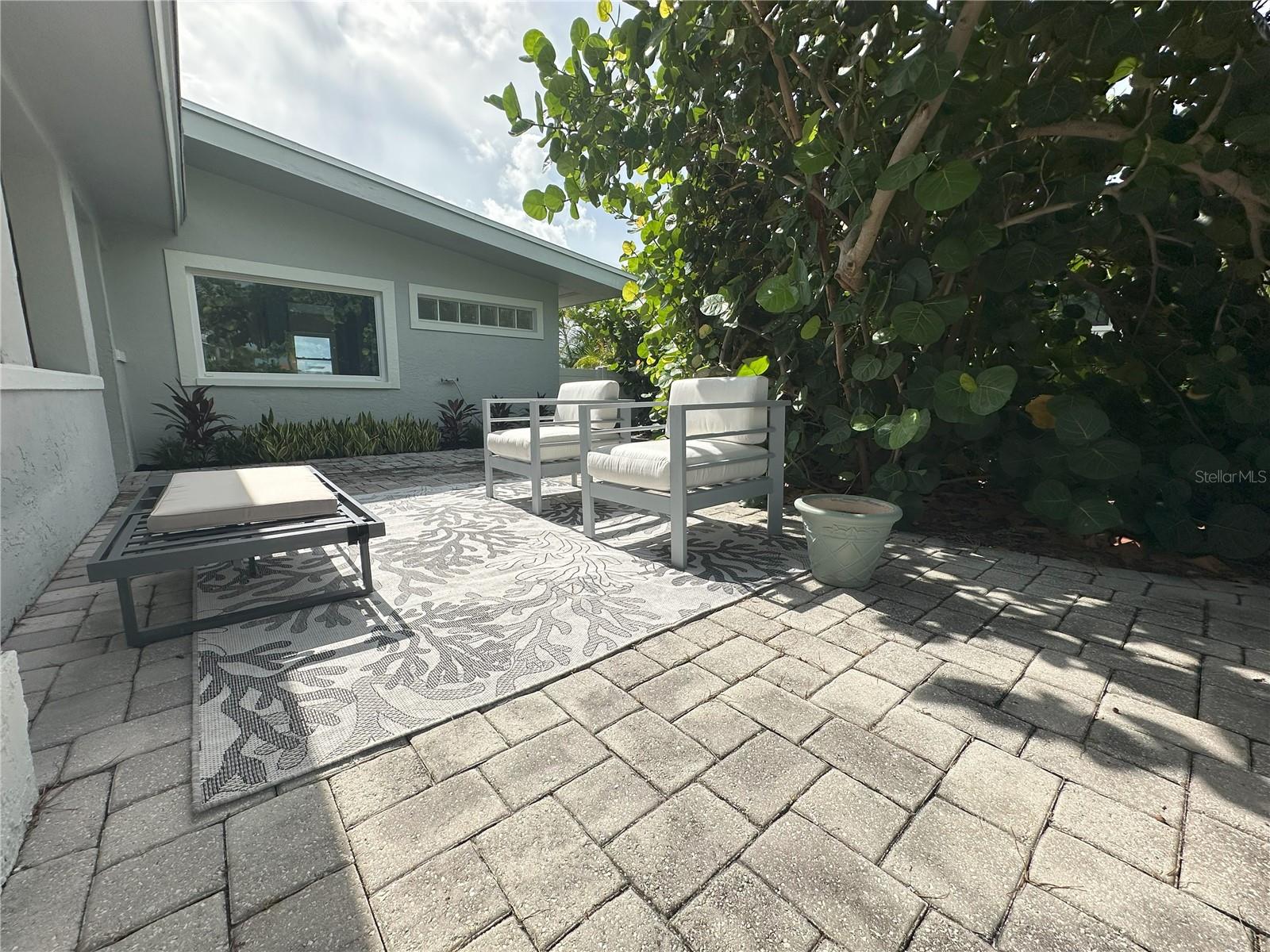 PARADISE ISLAND - Residential