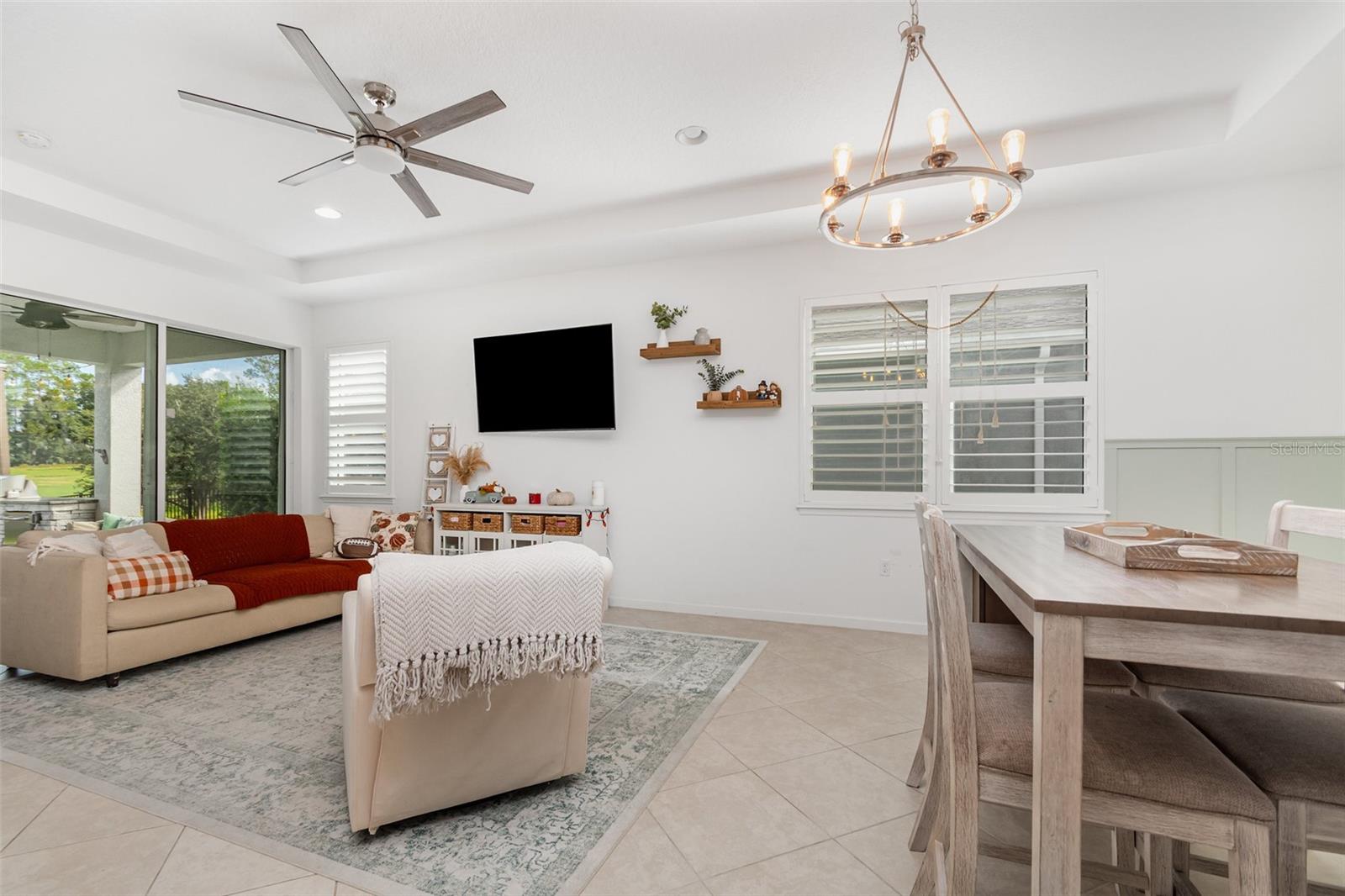 VICTORIA HILLS - Residential