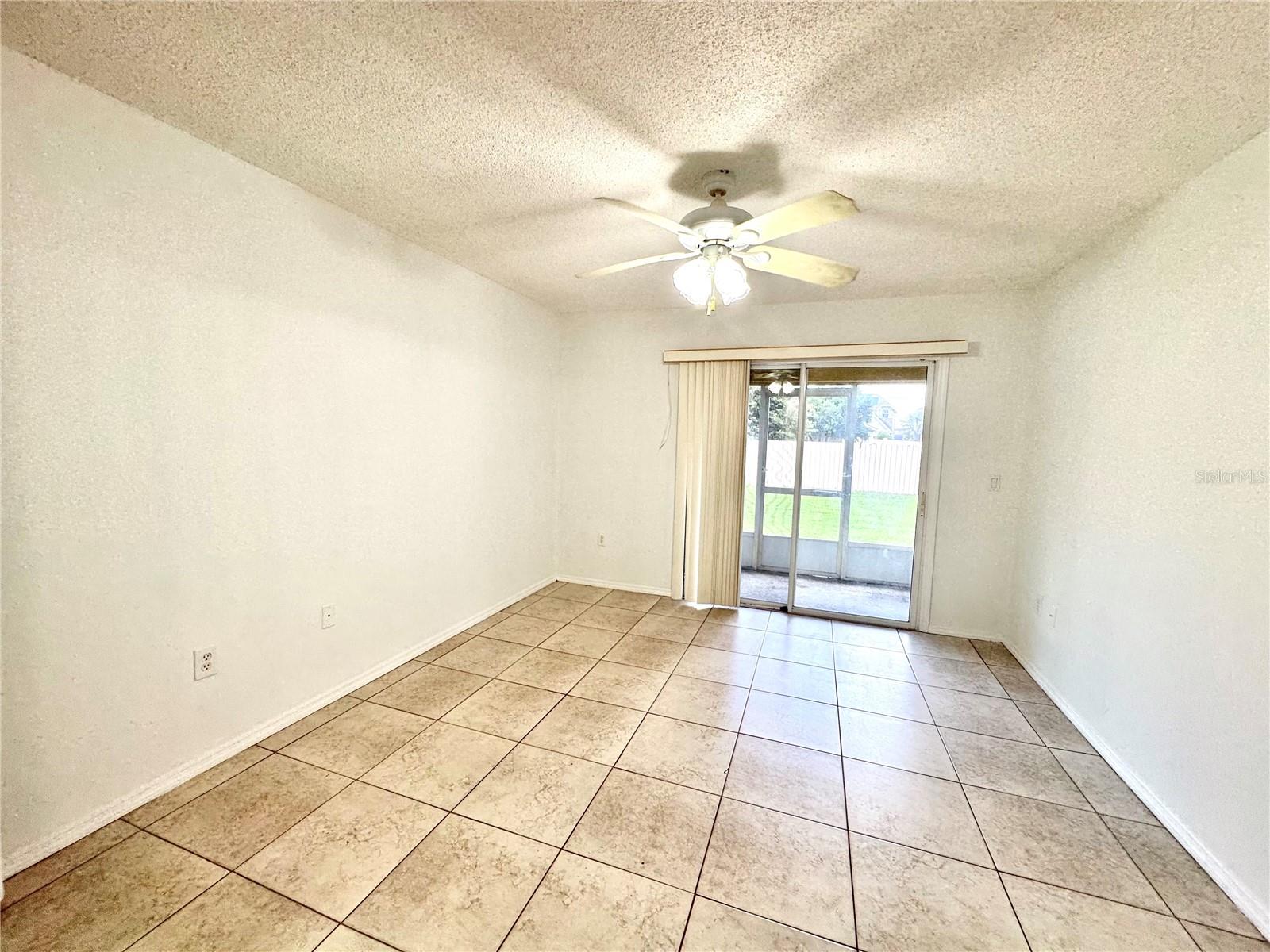 FAIRWAY GLEN AT MEADOW WOODS CONDO - Residential