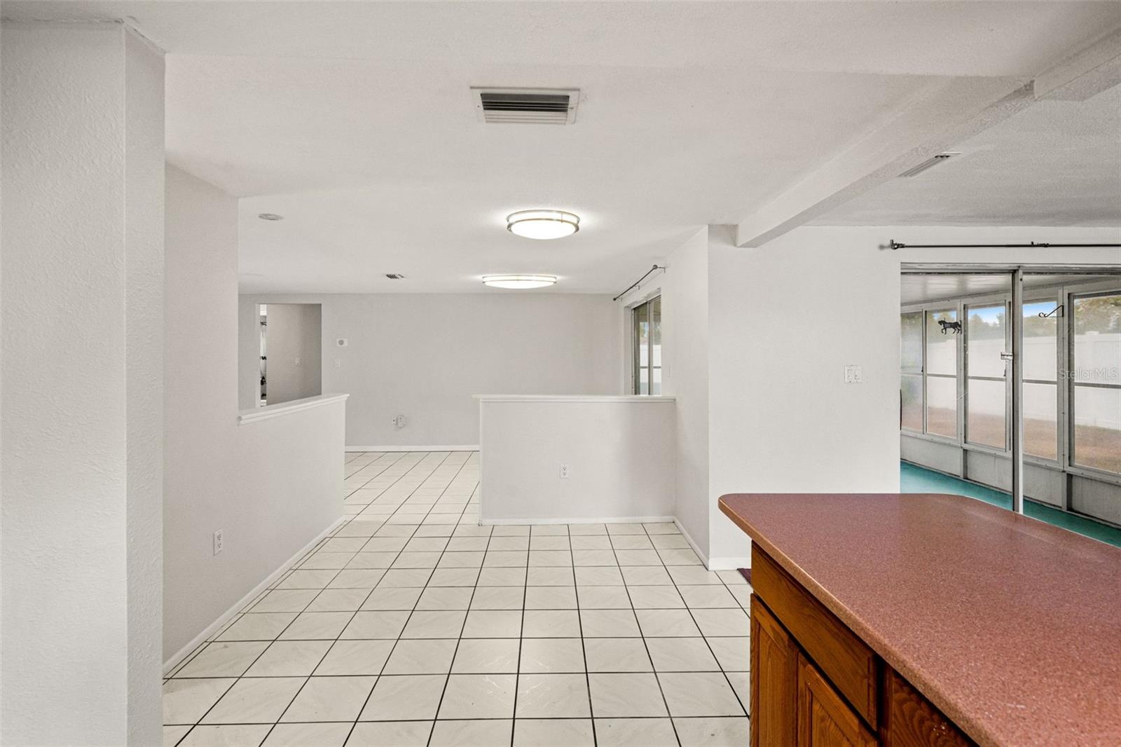 EMBASSY HILLS - Residential