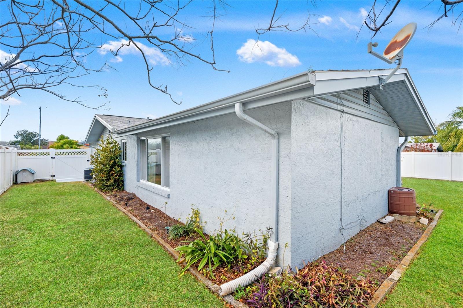 EMBASSY HILLS - Residential