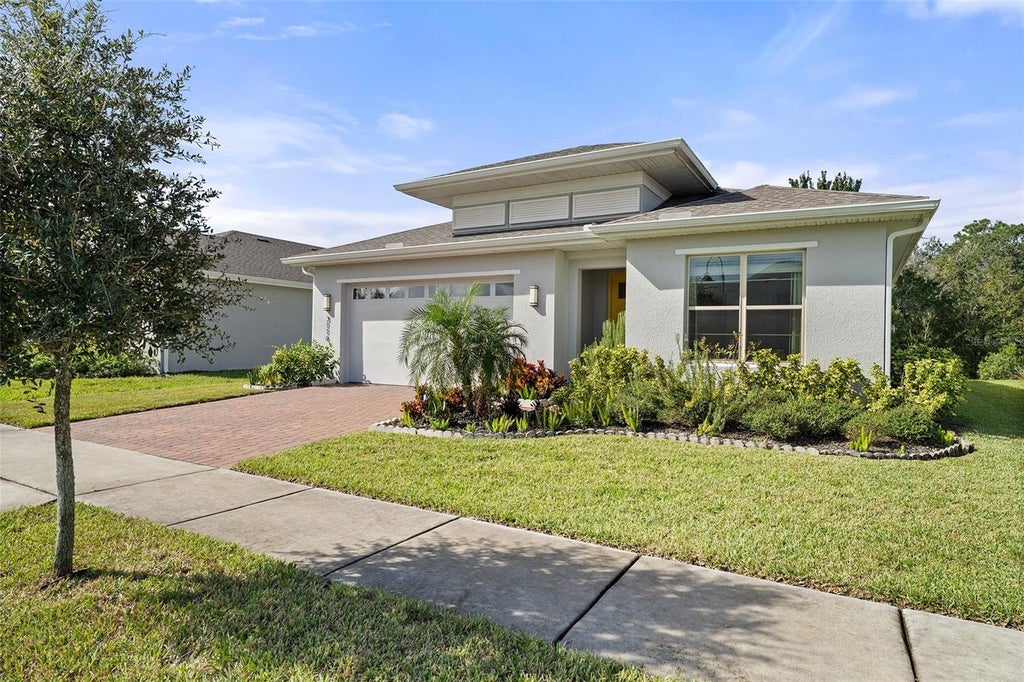 Photo of 3116 Oxbow Ct, Saint Cloud, FL 34773 (MLS # S5159872)