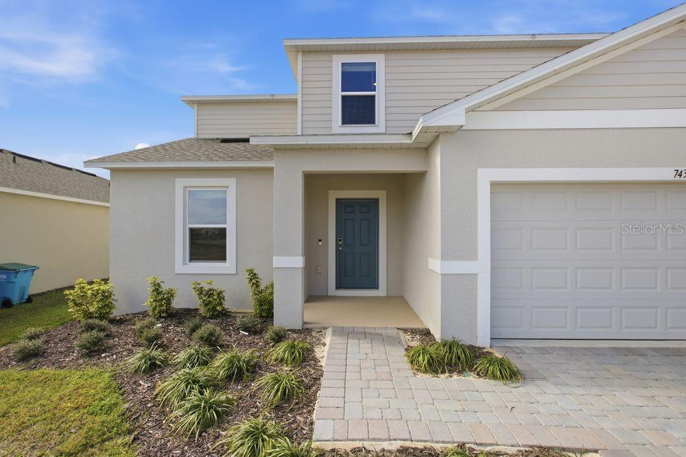 7439 SANDSTONE DRIVE