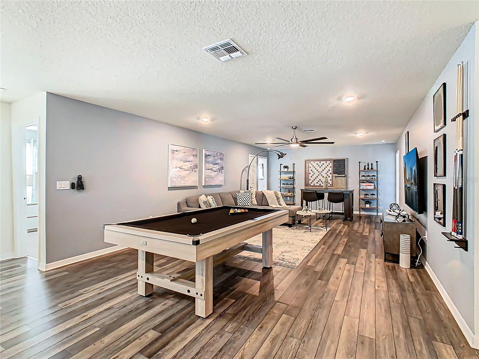 WINDSOR ISLAND RESIDENCE PH 3 - Residential