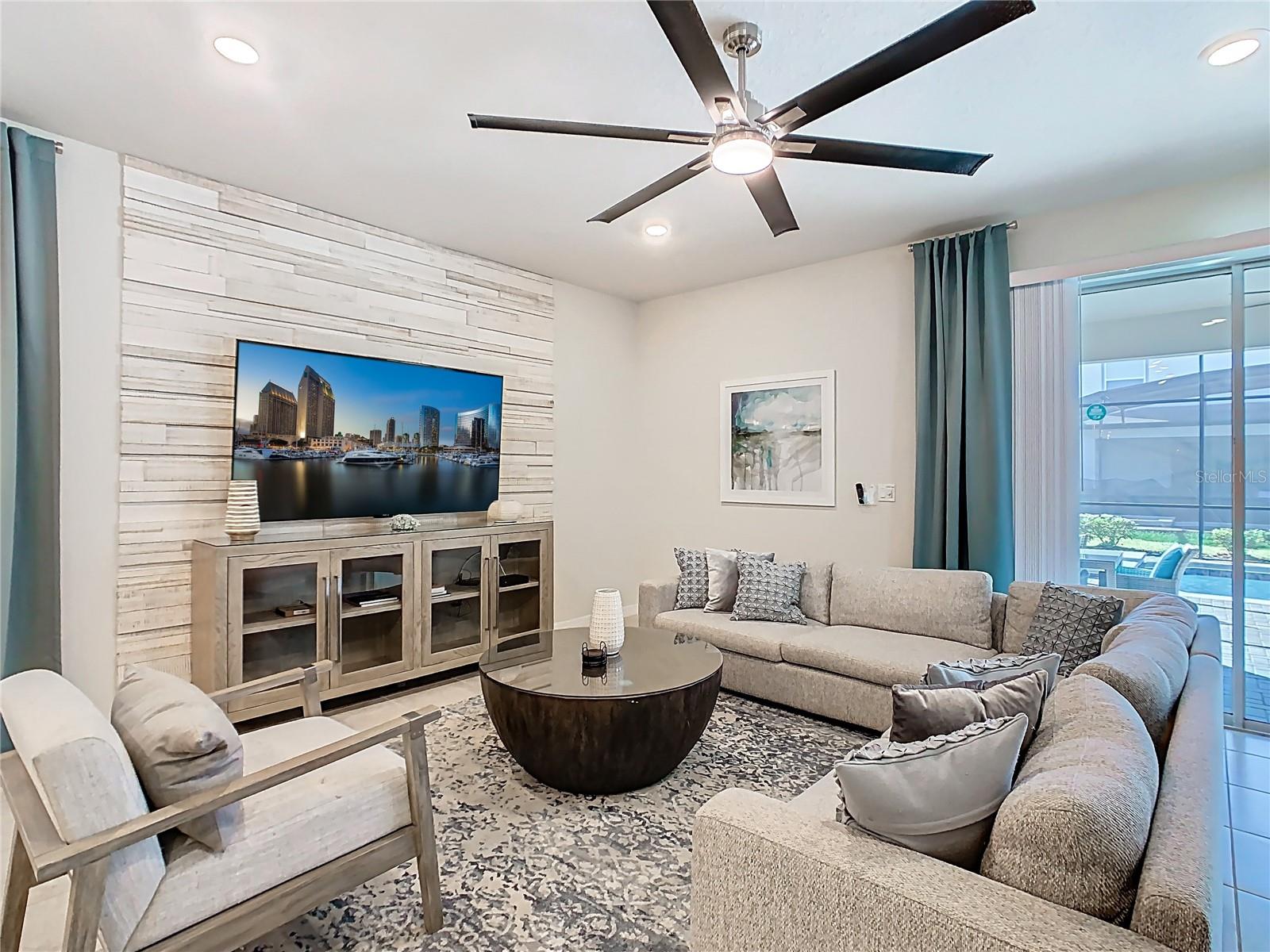 WINDSOR ISLAND RESIDENCE PH 3 - Residential