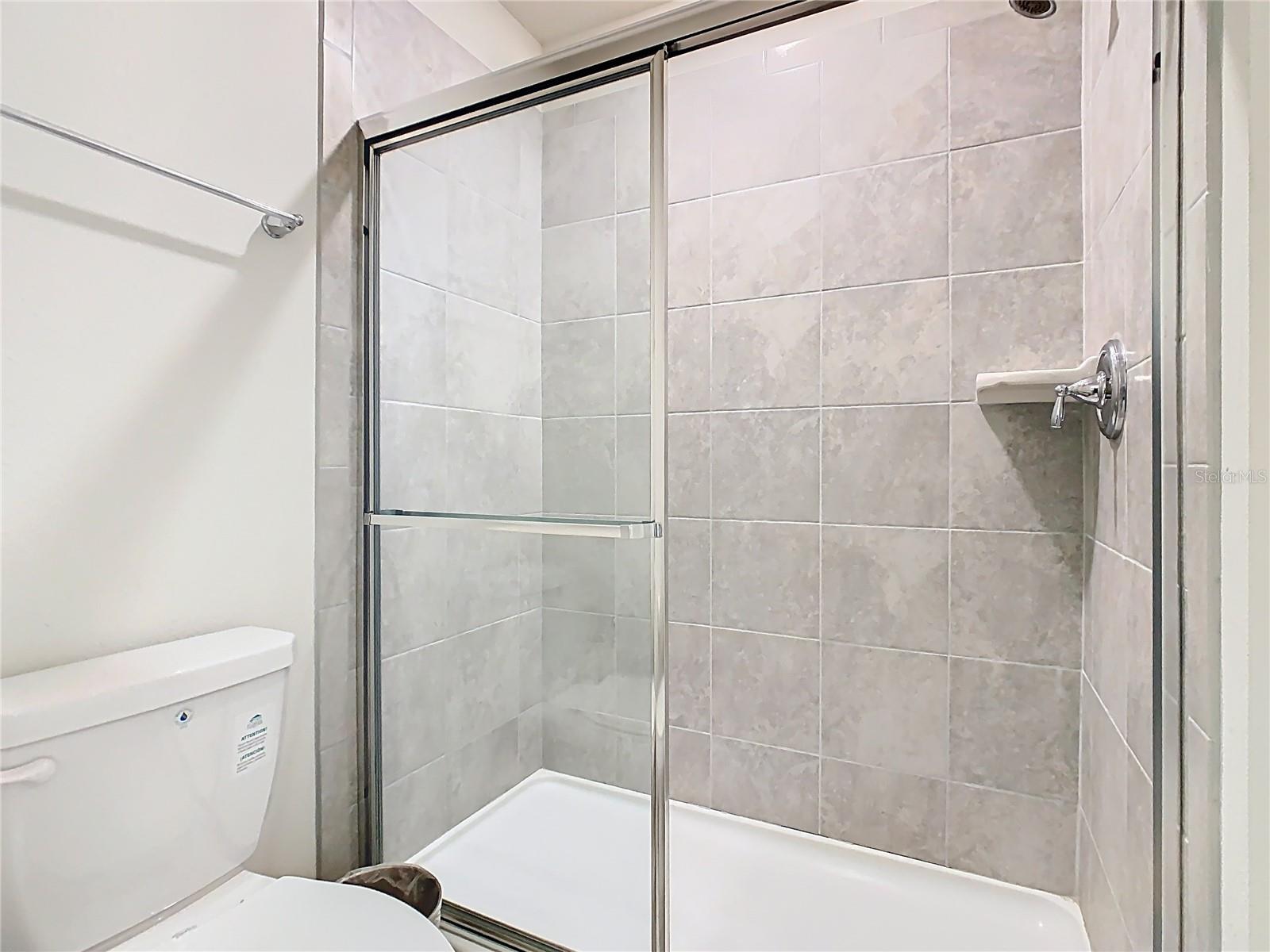 WINDSOR ISLAND RESIDENCE PH 3 - Residential