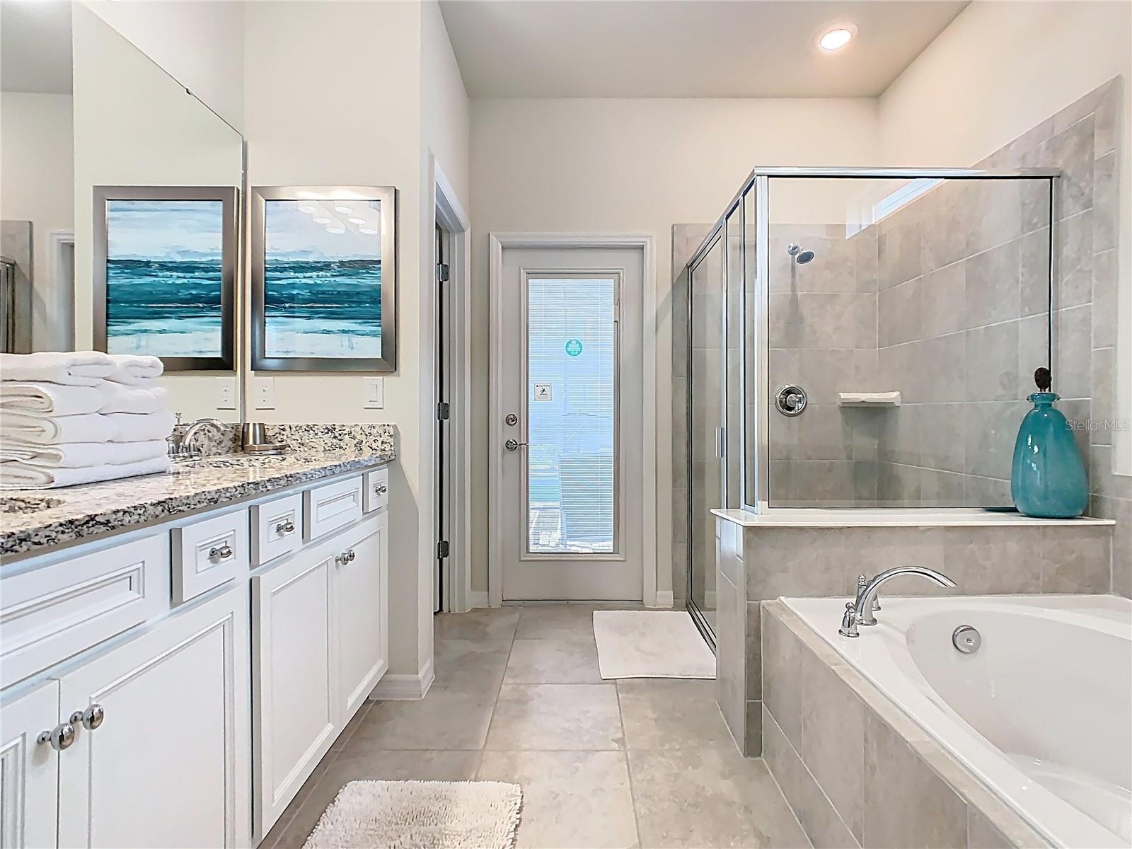 WINDSOR ISLAND RESIDENCE PH 3 - Residential