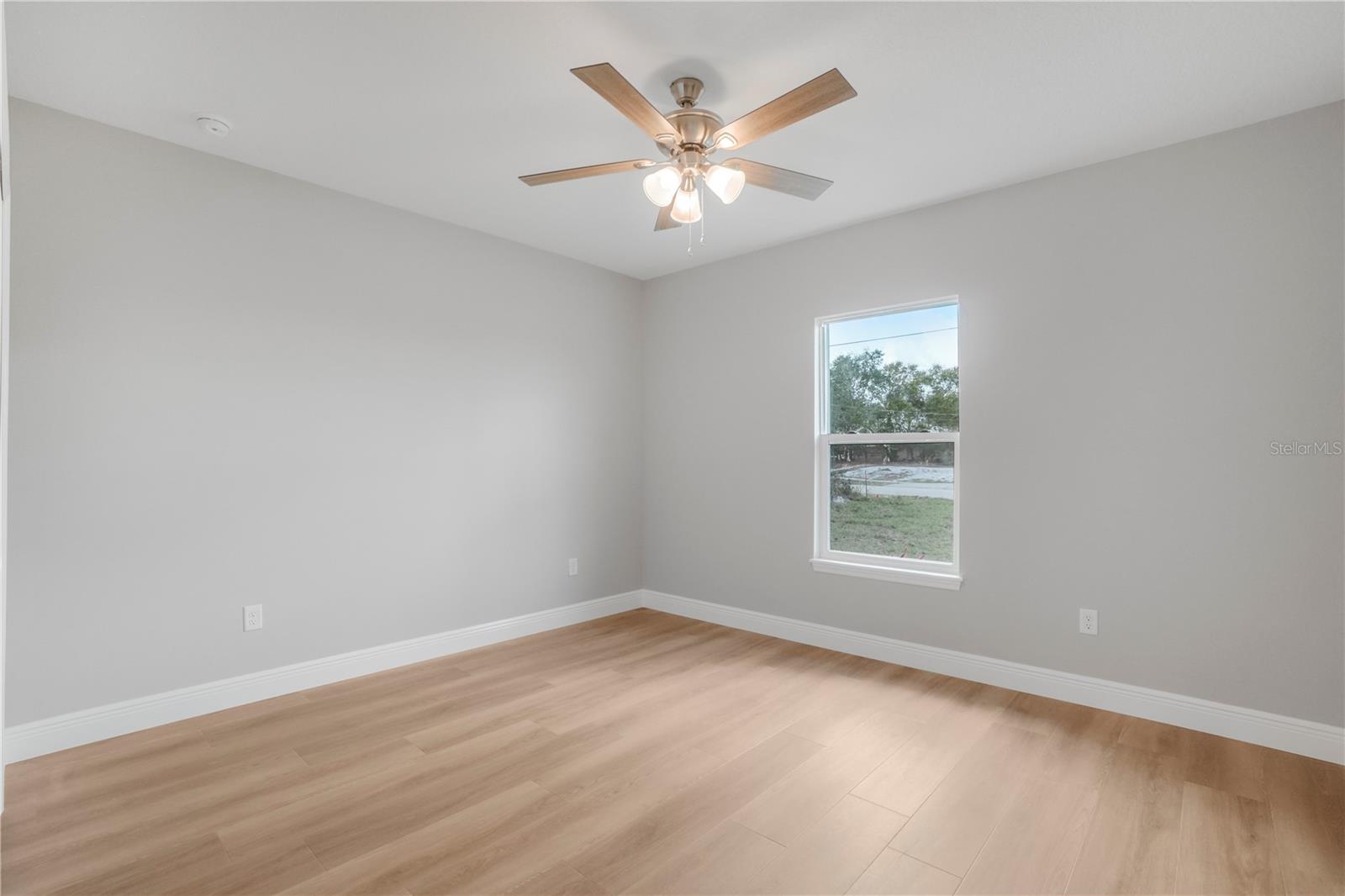 DELTONA LAKES UNIT 32 REP TR B & F - Residential