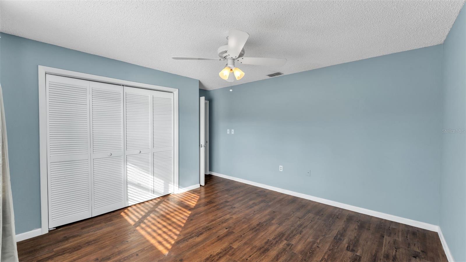 VILLASTHE 02 - Residential