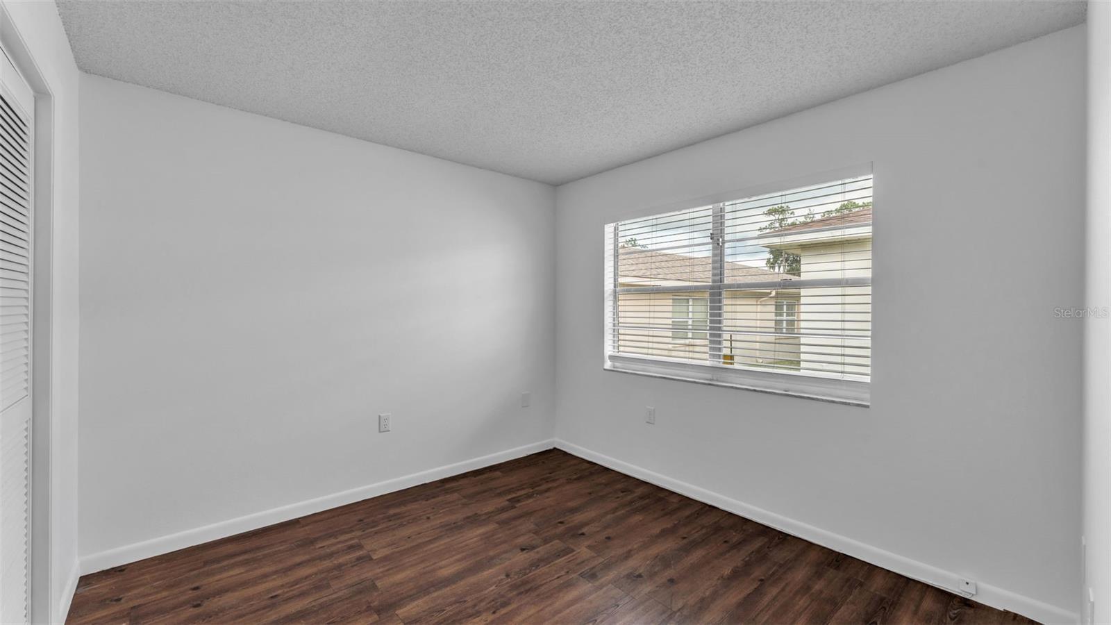 VILLASTHE 02 - Residential